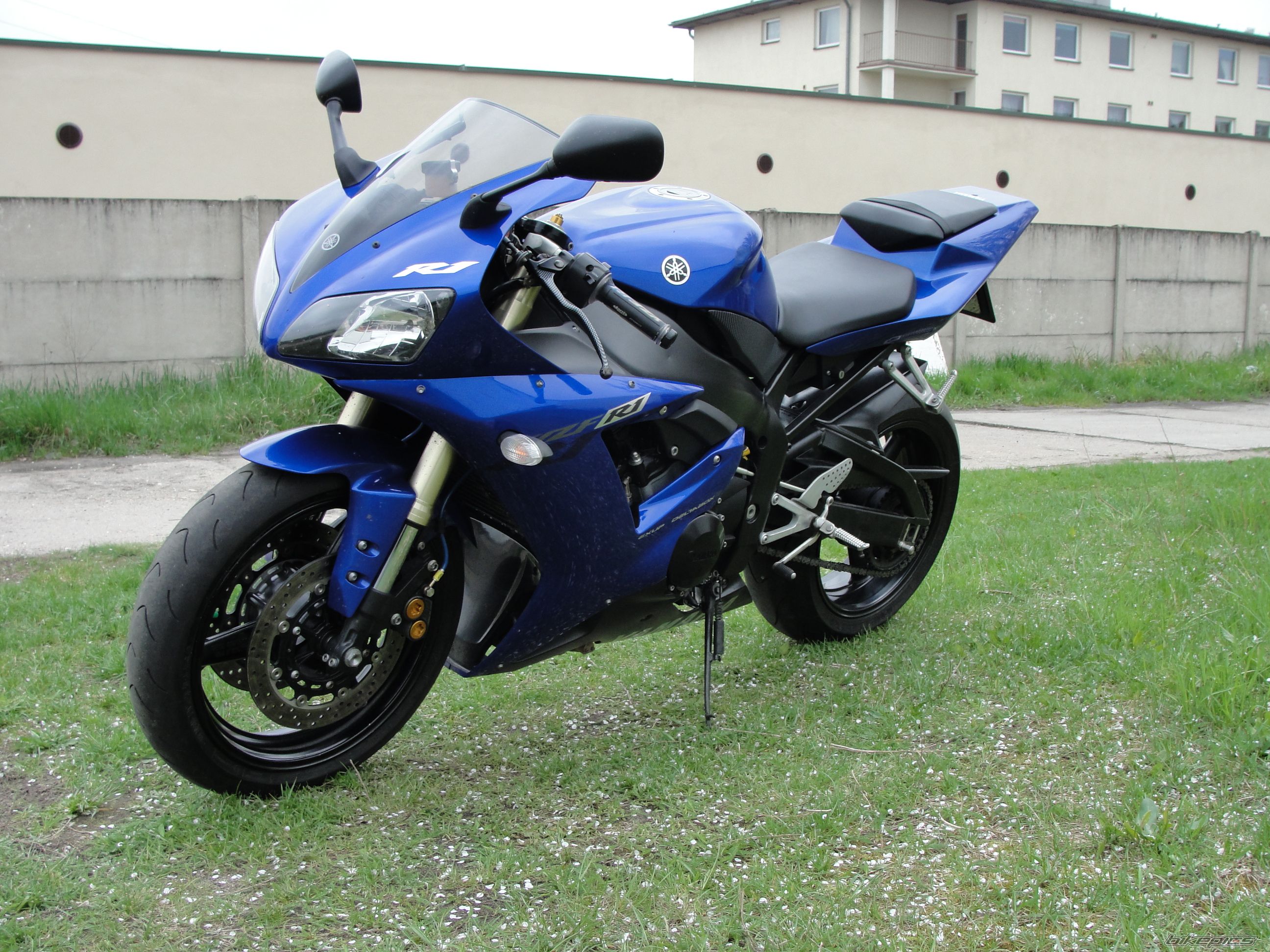 2003 YAMAHA YZF R1 | Picture 2549078 motorcycle photo