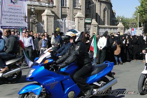 2012 HONDA CBR1100XX SUPER BLACKBIRD | Picture 2549219 motorcycle photo