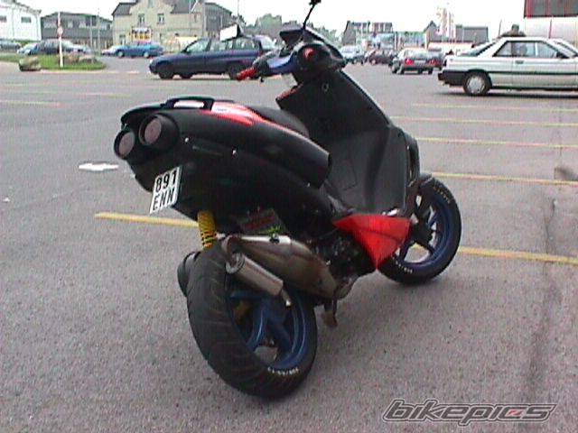 2002 APRILIA SR 50 | Picture 25494 motorcycle photo