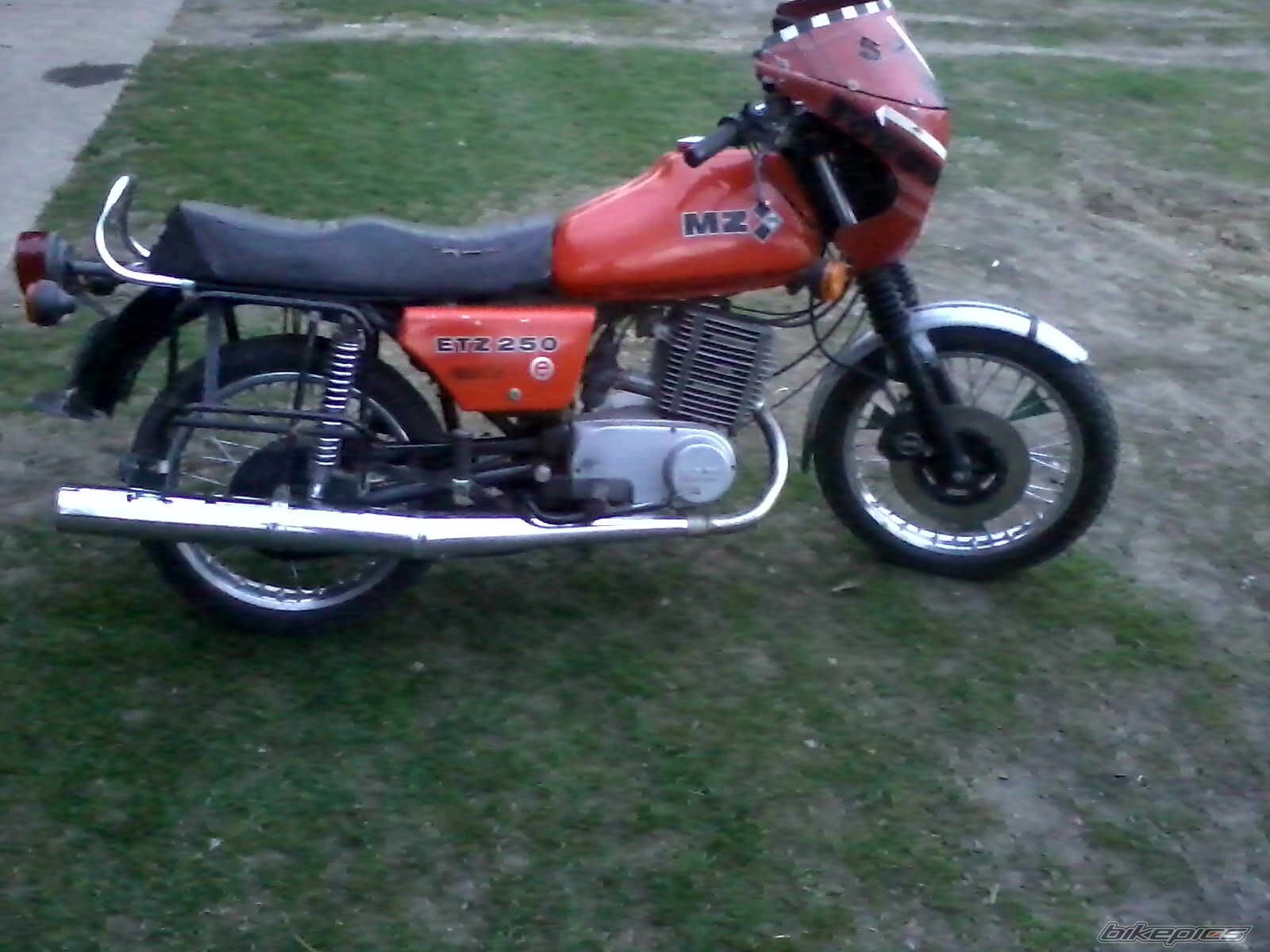 1988 MZ ETZ 250 | Picture 2549586 motorcycle photo