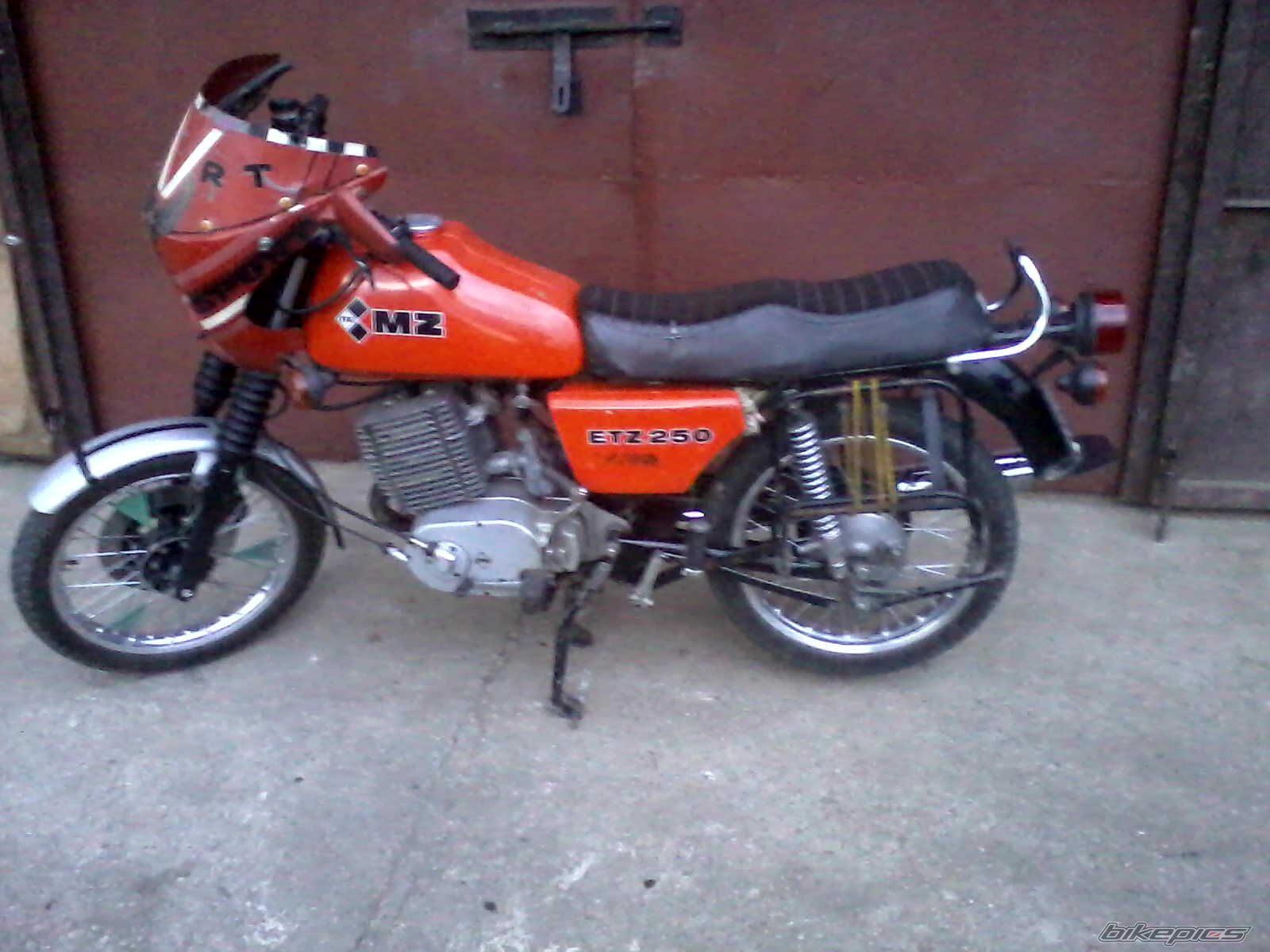 1988 MZ ETZ 250 | Picture 2549592 motorcycle photo