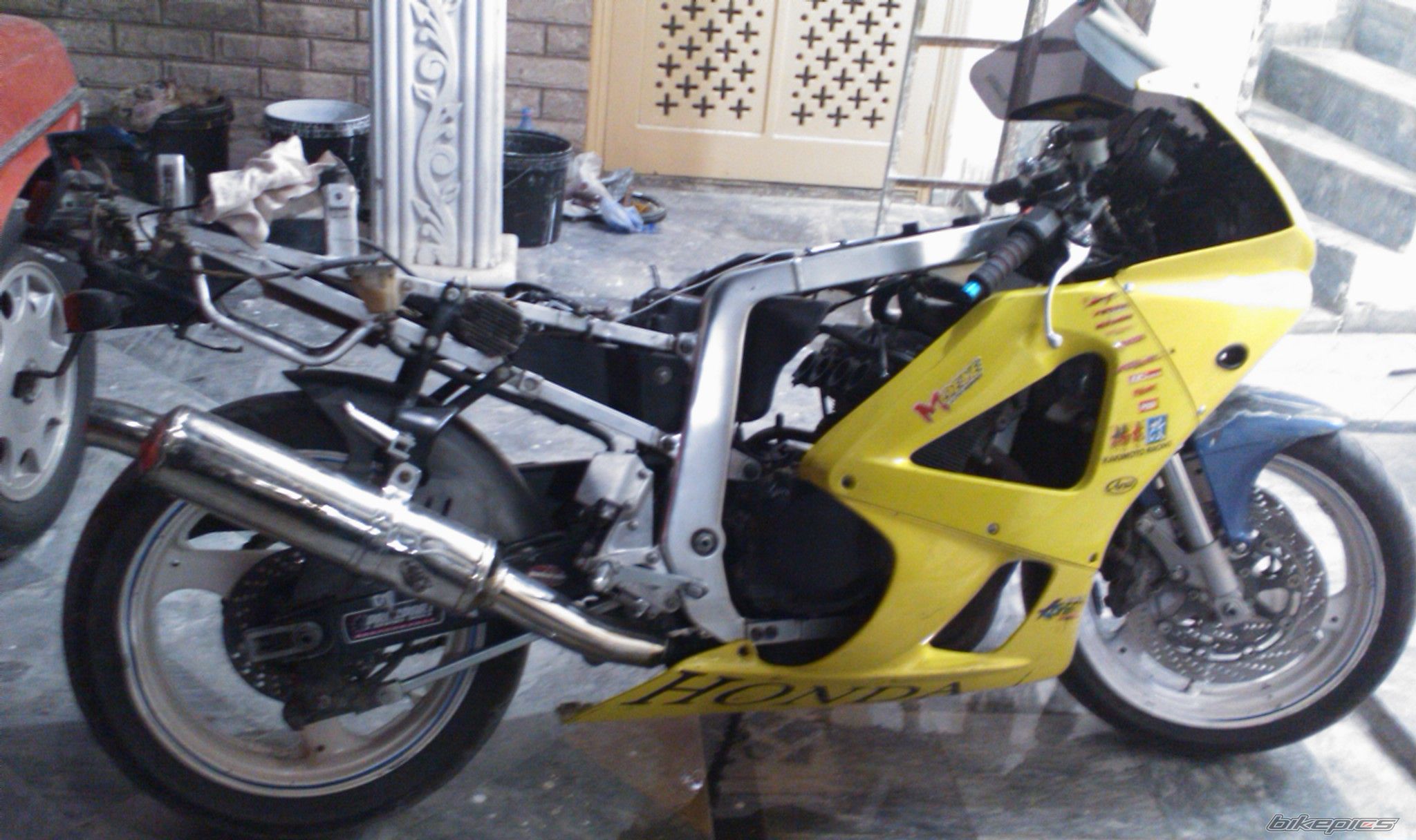 1995 SUZUKI GSX R 400 | Picture 2551795 motorcycle photo