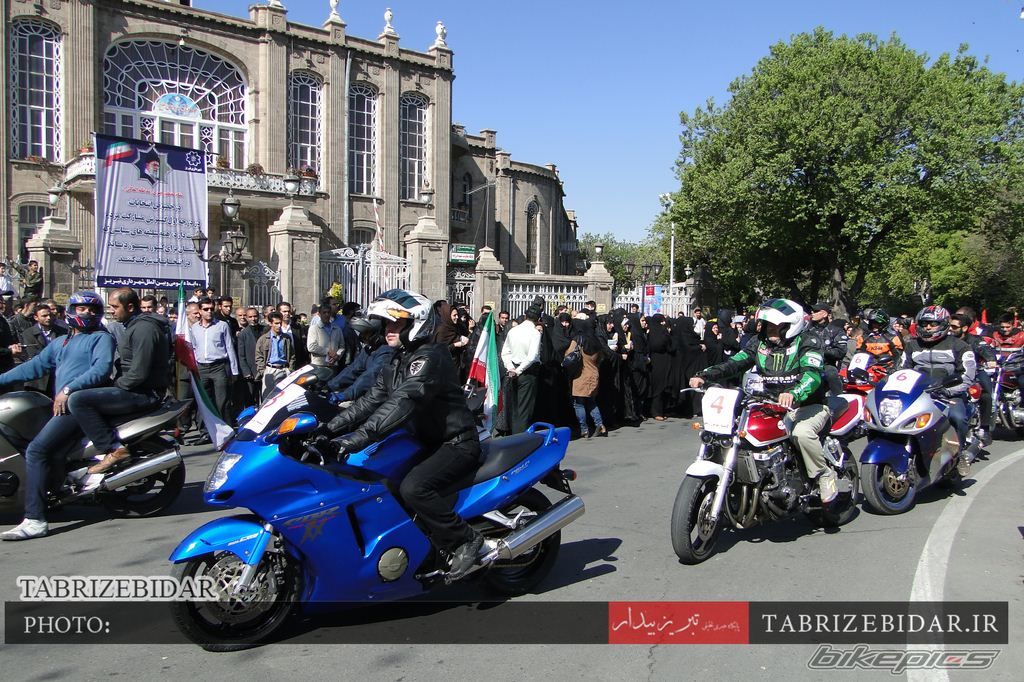 2012 HONDA CBR1100XX SUPER BLACKBIRD | Picture 2553053 motorcycle photo