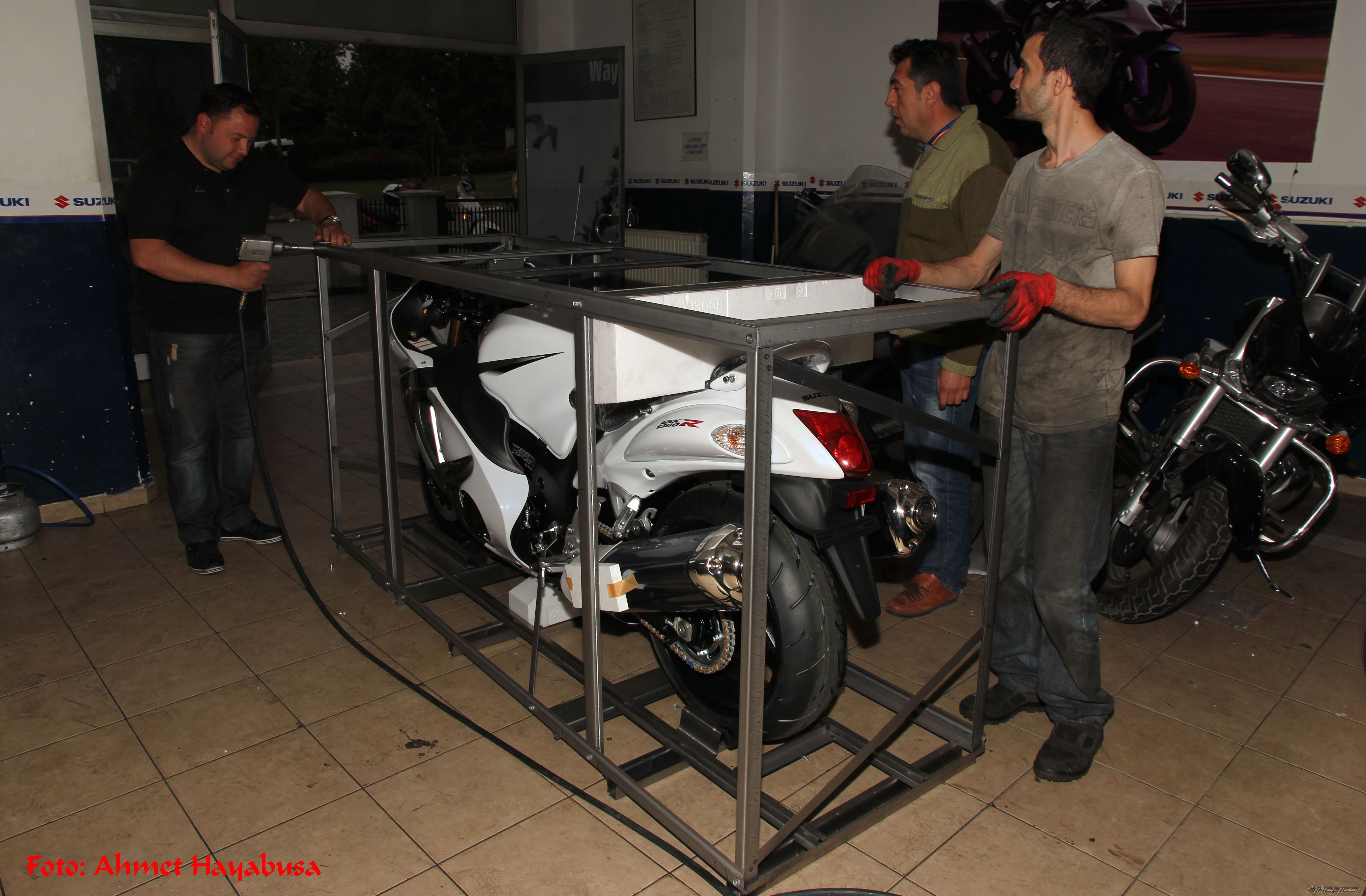 2013 SUZUKI HAYABUSA | Picture 2553230 motorcycle photo