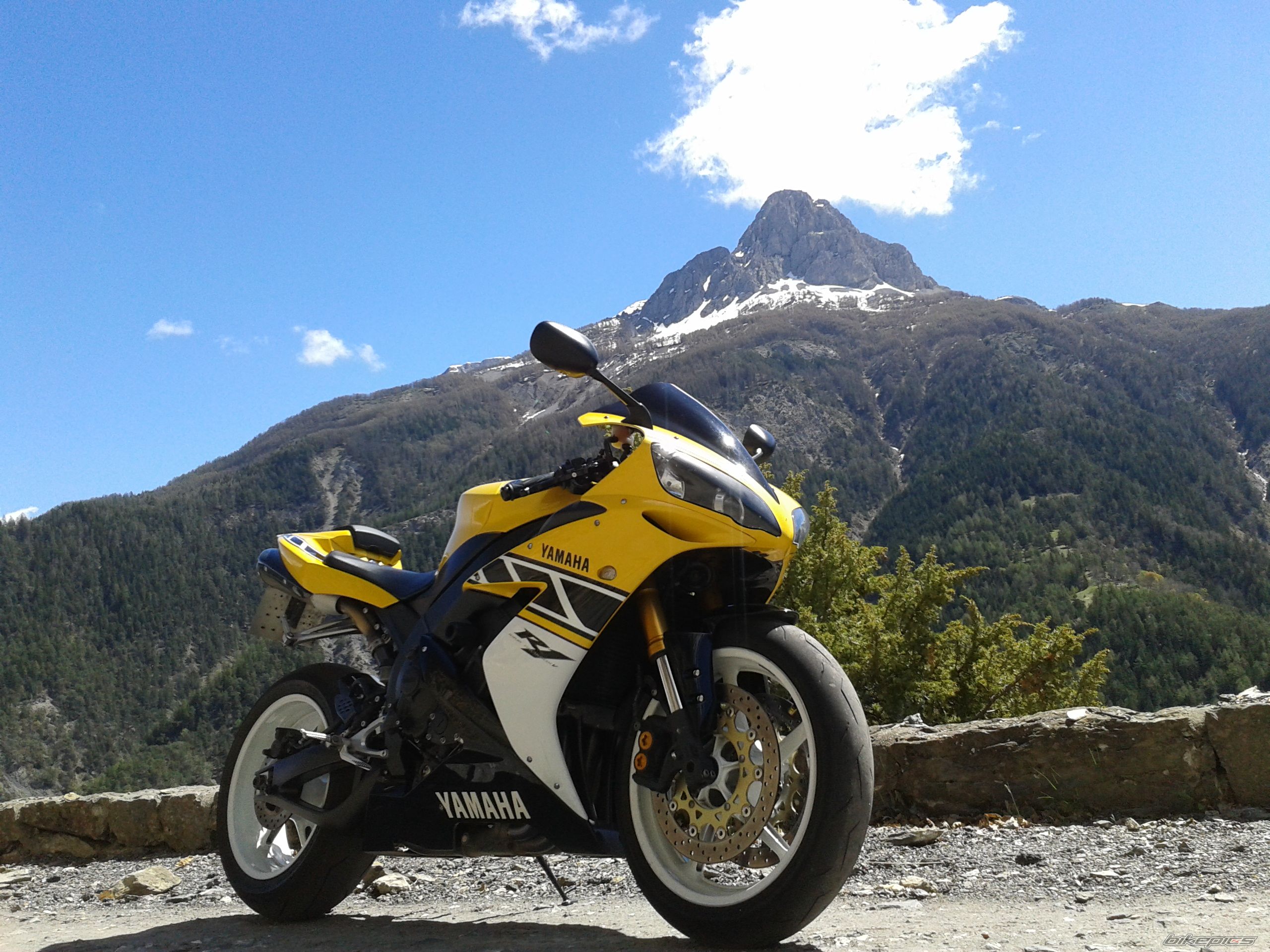 2006 YAMAHA YZF R1 | Picture 2554694 motorcycle photo