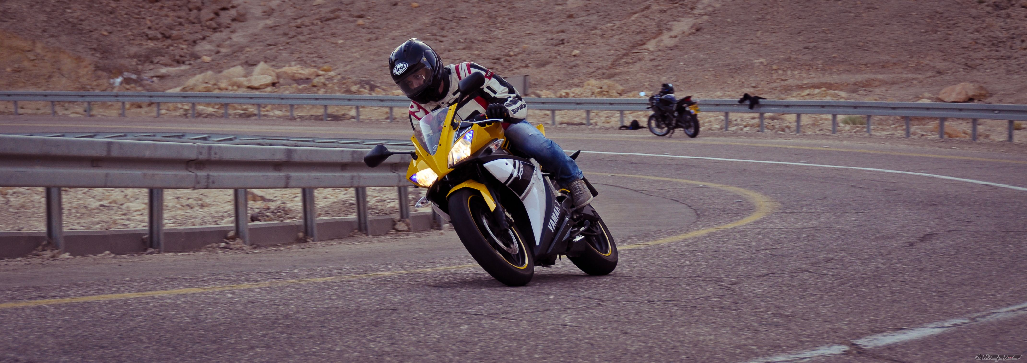 2012 YAMAHA YZF R125 | Picture 2555994 motorcycle photo