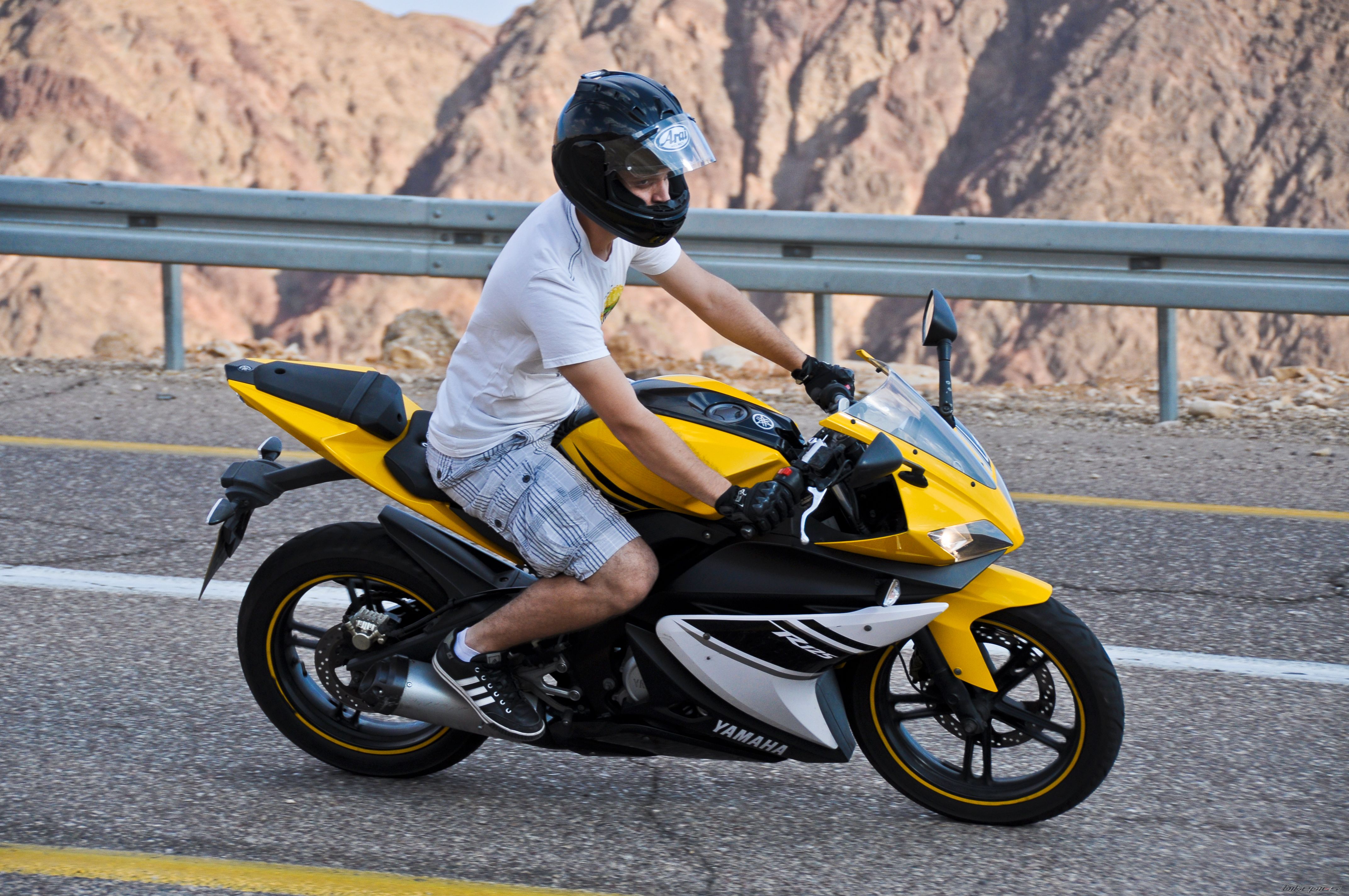 2012 YAMAHA YZF R125 | Picture 2555997 motorcycle photo
