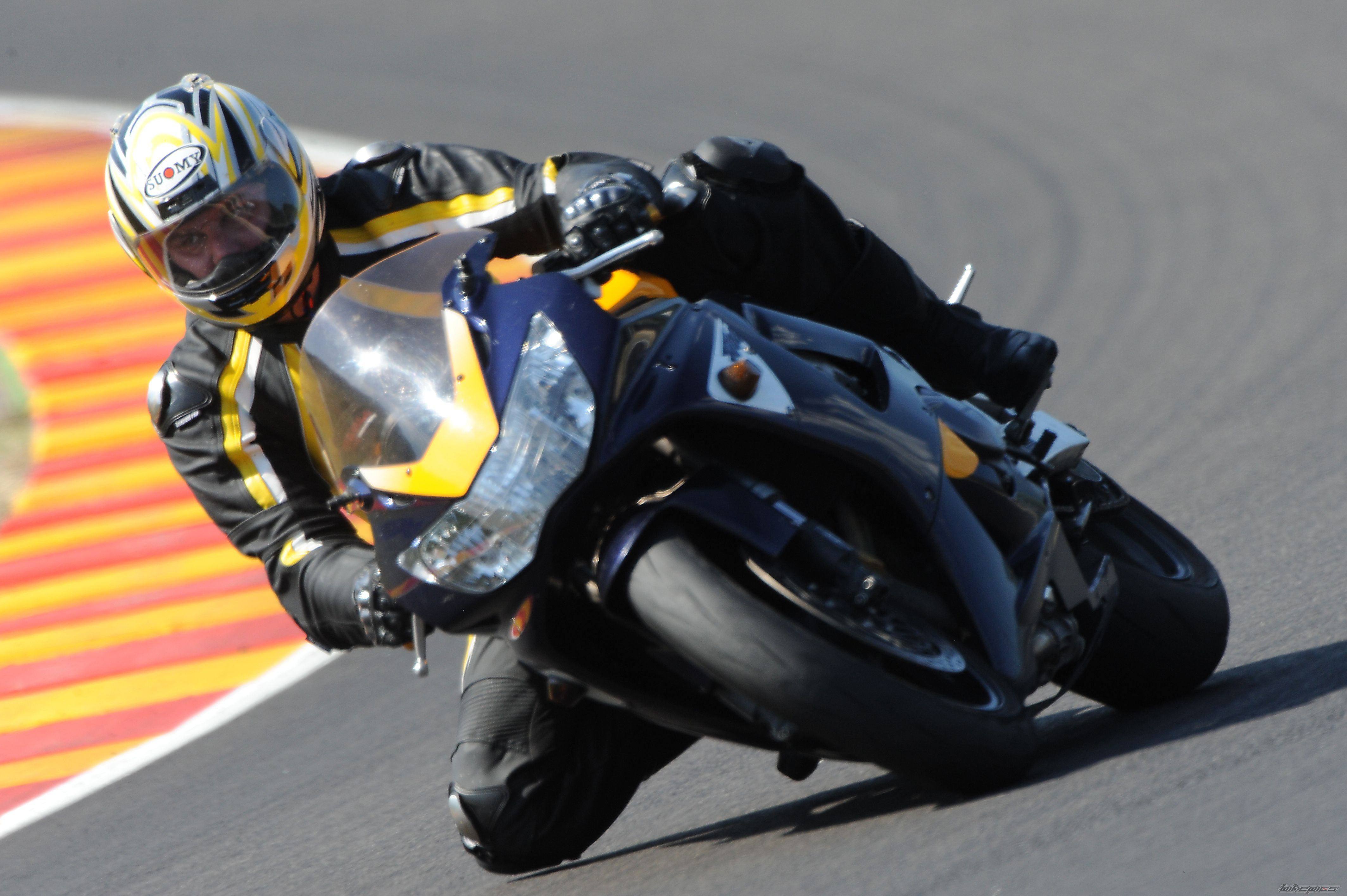 2000 HONDA CBR 929RR FIREBLADE | Picture 2558176 motorcycle photo