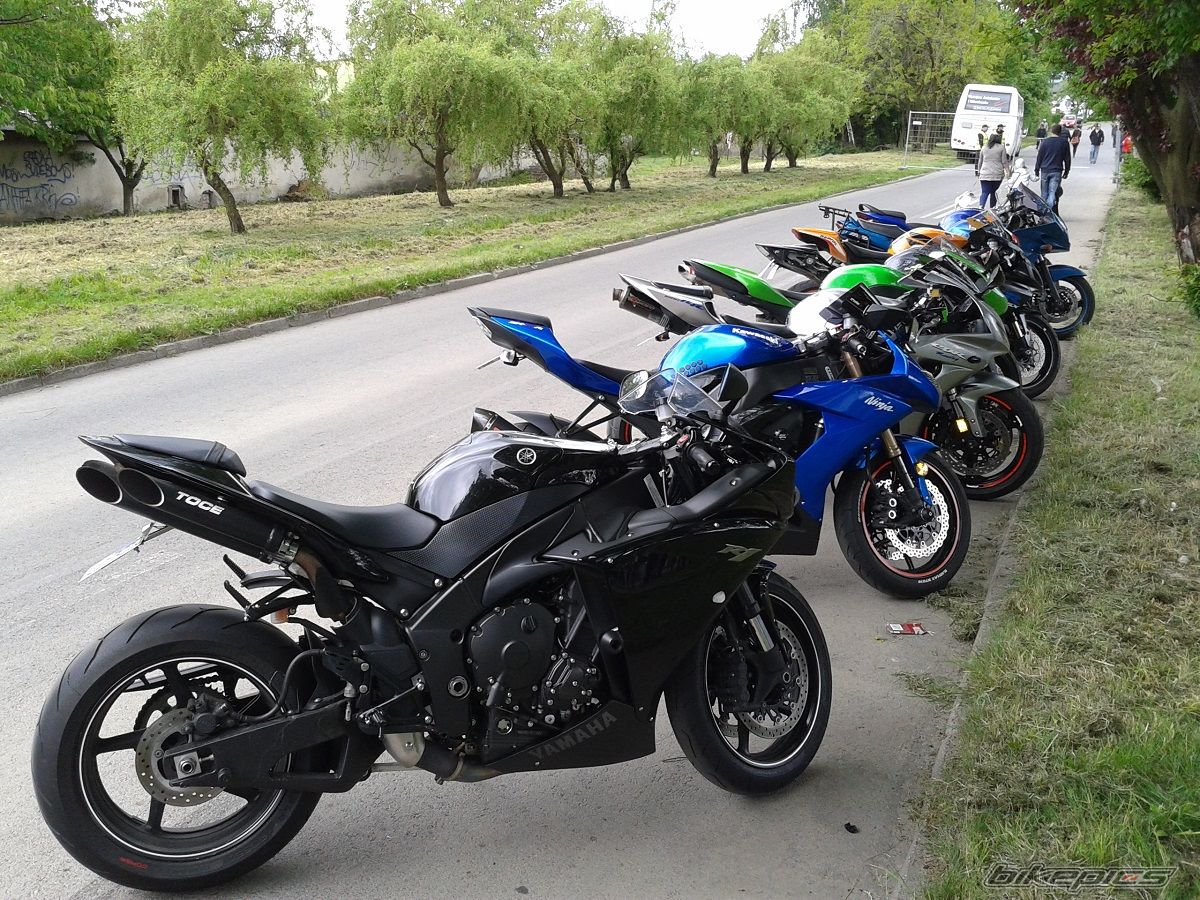 2008 KAWASAKI ZX 10R | Picture 2560101 motorcycle photo