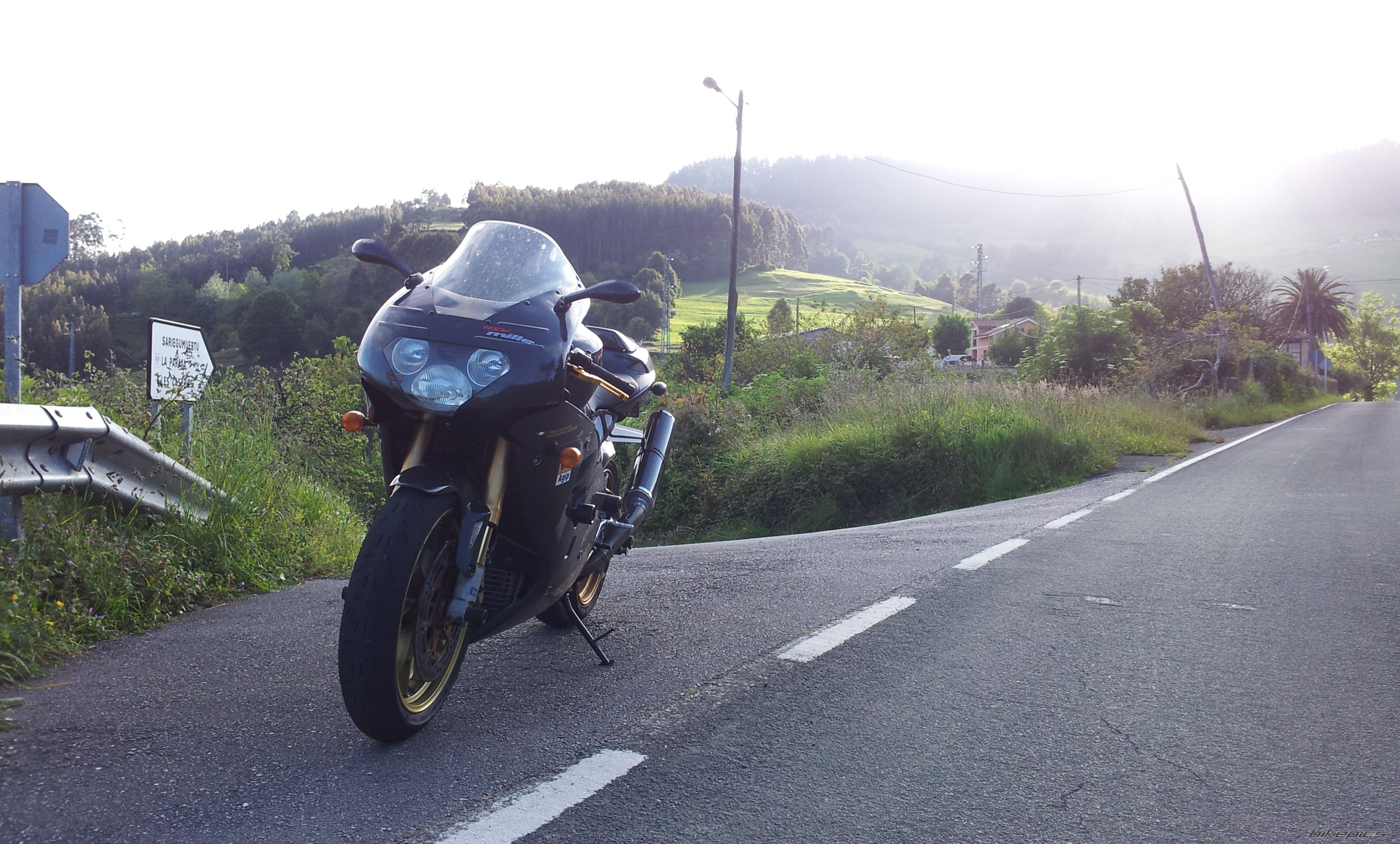1999 APRILIA RSV 1000 MILLE | Picture 2563350 motorcycle photo