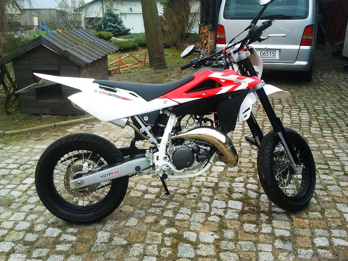 2011 HUSQVARNA SM 125 S | Picture 2565735 motorcycle photo