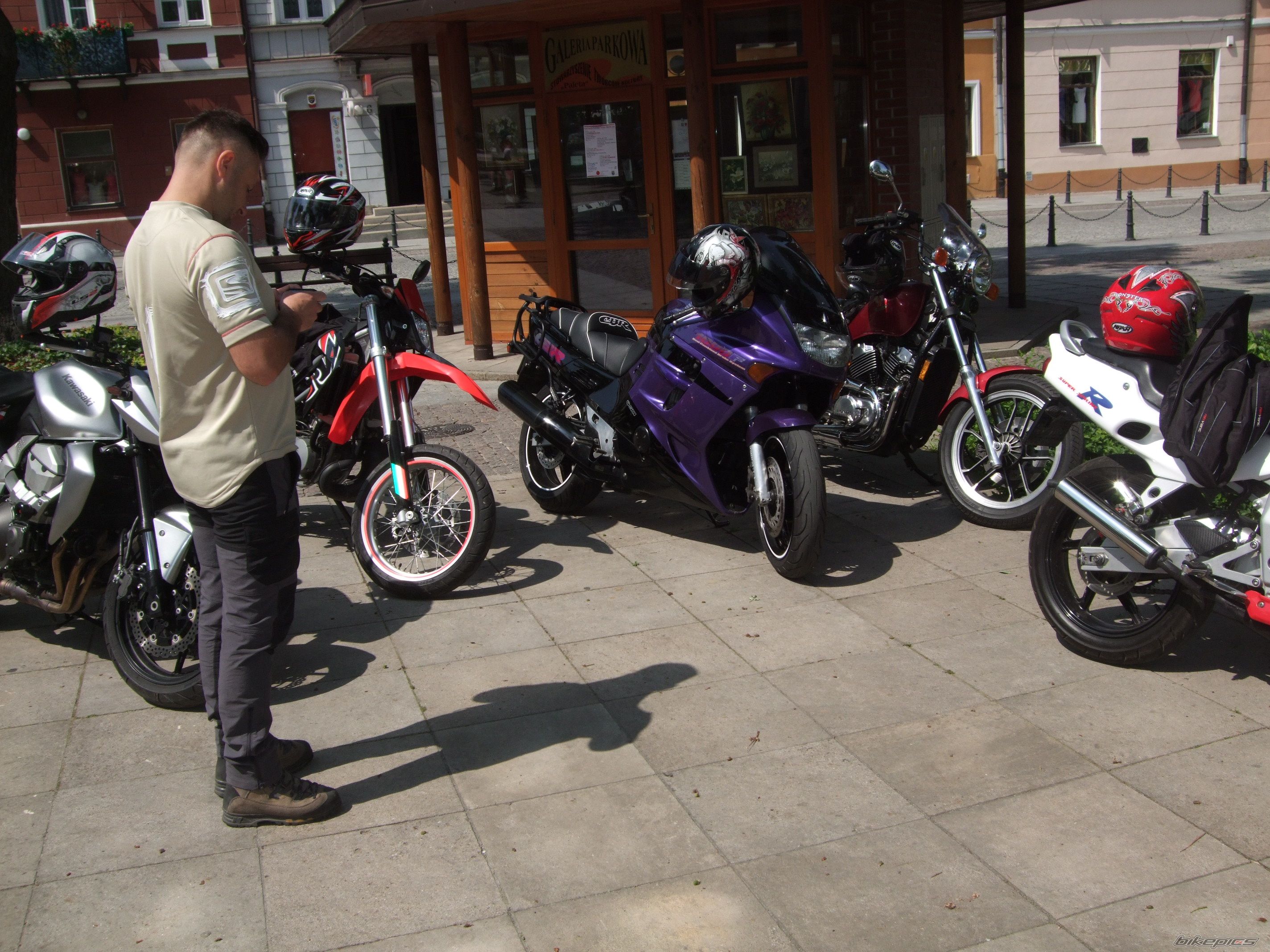    | Picture 2566883 motorcycle photo
