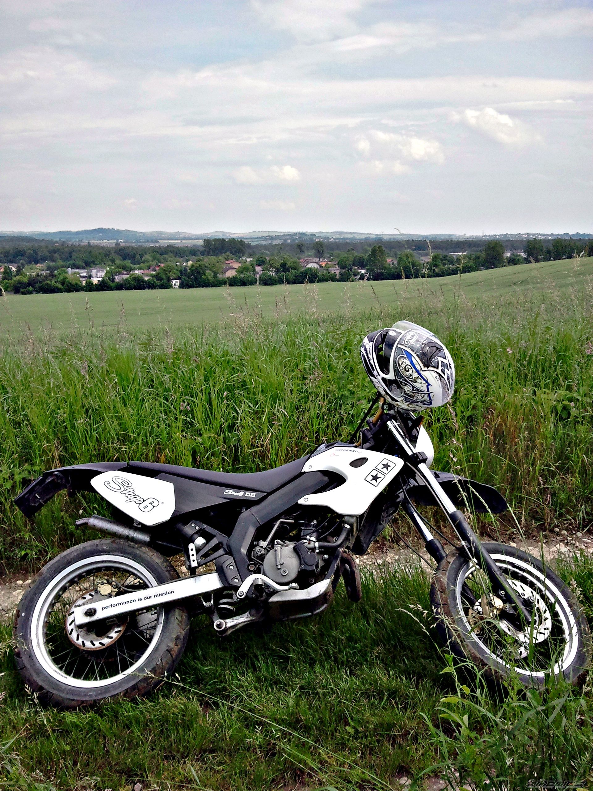 2004 DERBI SENDA DRD SM 50 | Picture 2567134 motorcycle photo