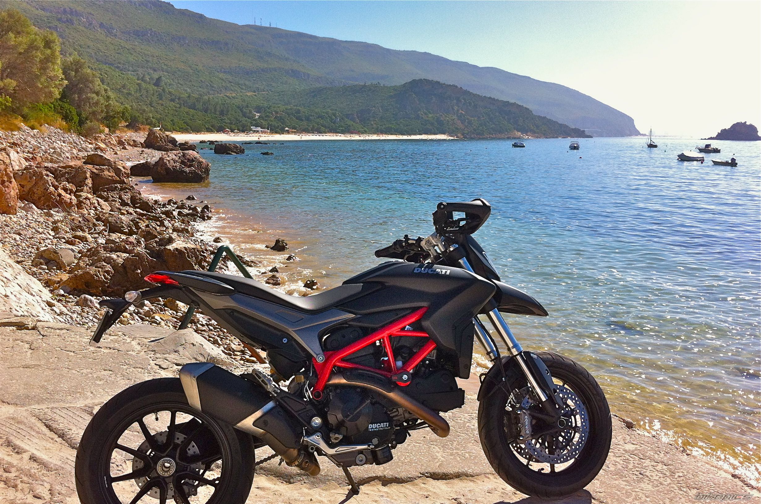 2013 DUCATI HYPERMOTARD 821 | Picture 2567225 motorcycle photo
