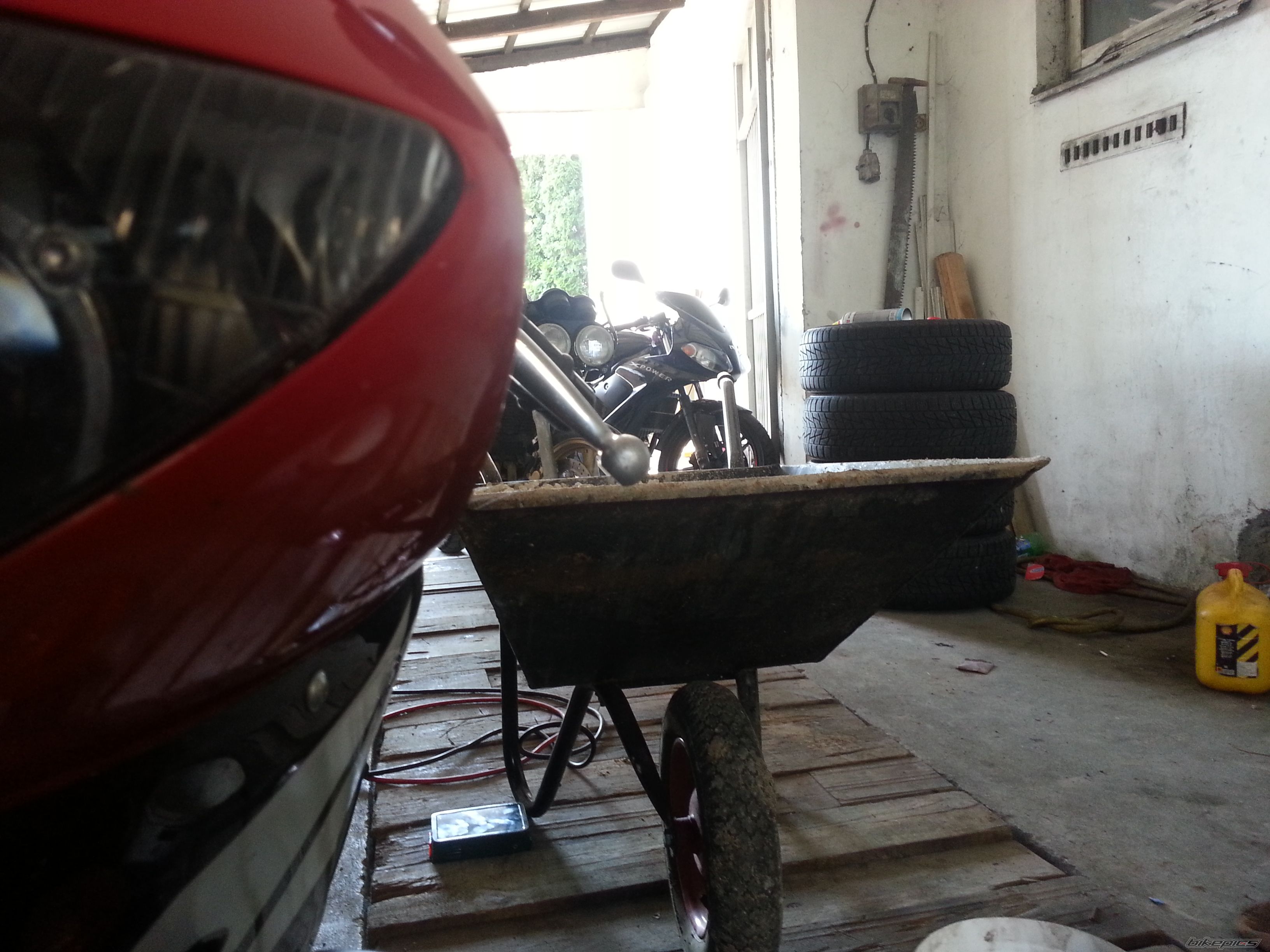 1990 YAMAHA FZR 250 EXUP | Picture 2567340 motorcycle photo