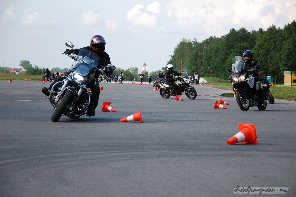 2006 SUZUKI M109R | Picture 2567962 motorcycle photo