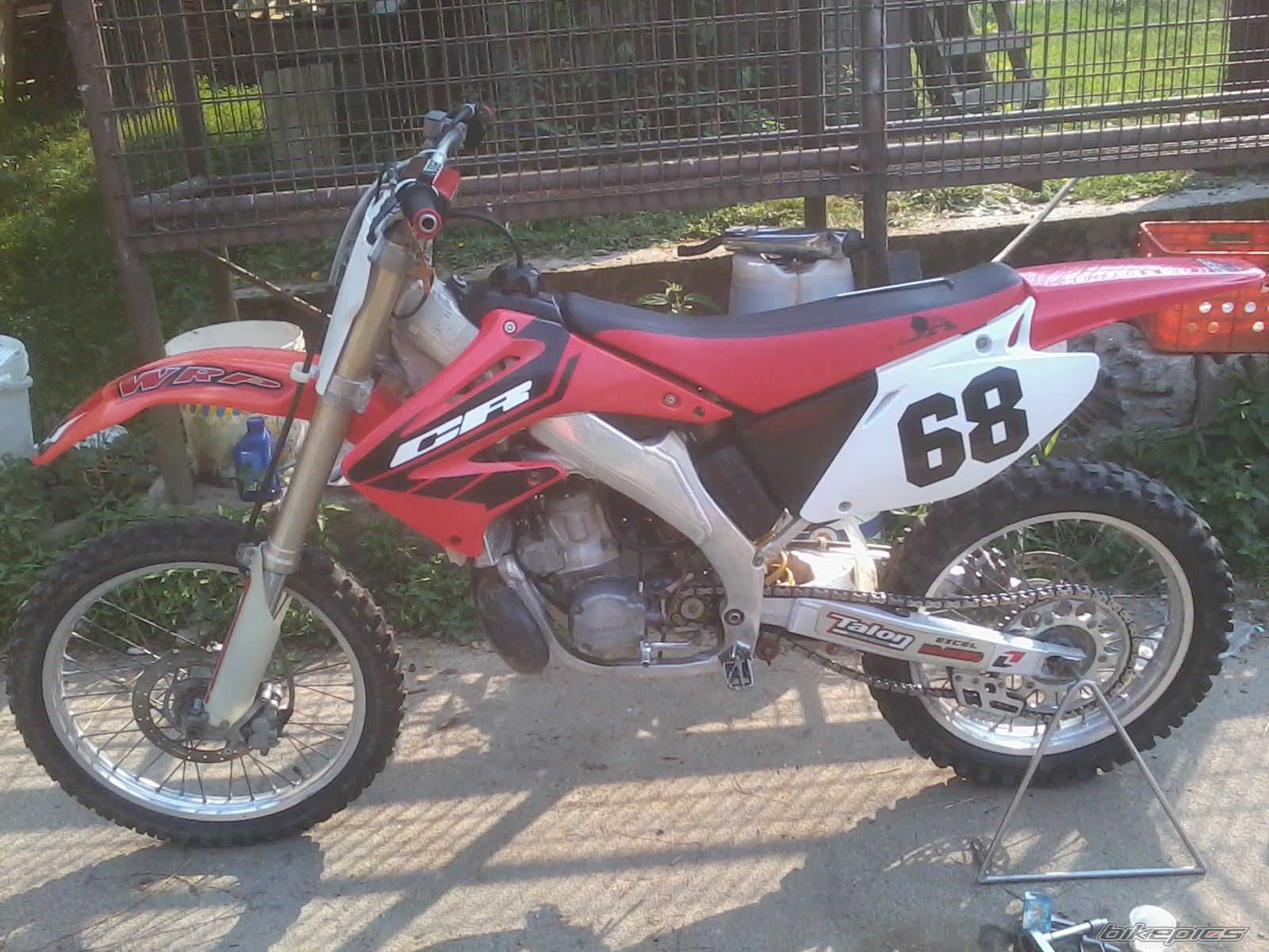 2004 HONDA CR 250 | Picture 2568496 motorcycle photo