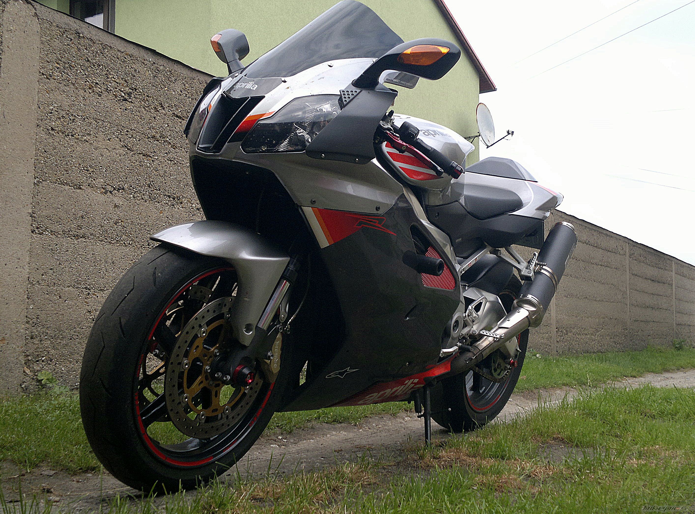 2004 APRILIA RSV 1000R MILLE | Picture 2569239 motorcycle photo