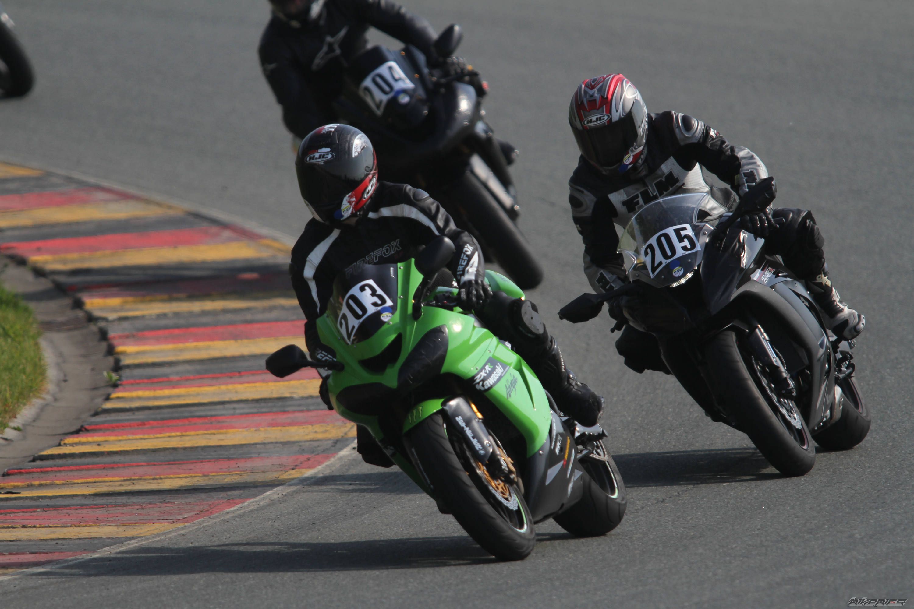 2004 KAWASAKI ZX 10R | Picture 2570825 motorcycle photo