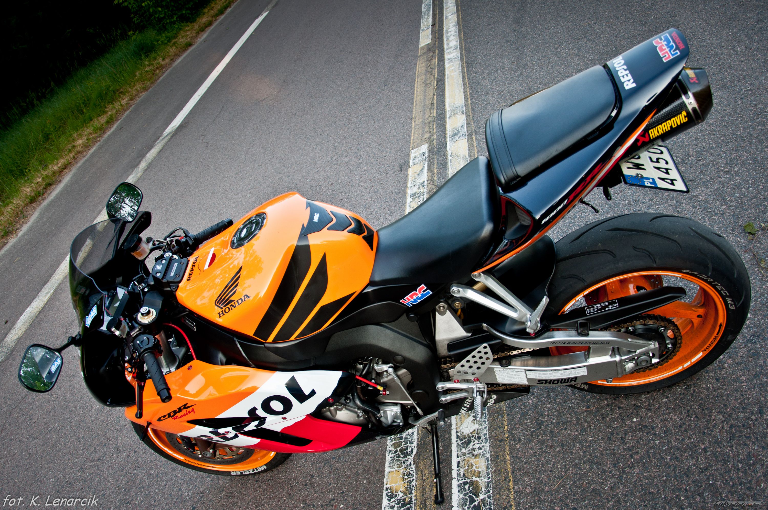 2005 HONDA CBR 1000  RR | Picture 2571000 motorcycle photo