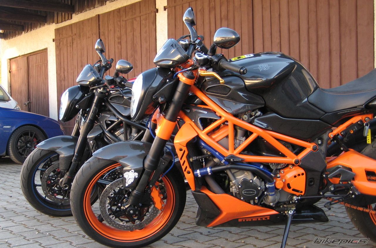 2011 MV AGUSTA BRUTALE 910 R | Picture 2571338 motorcycle photo