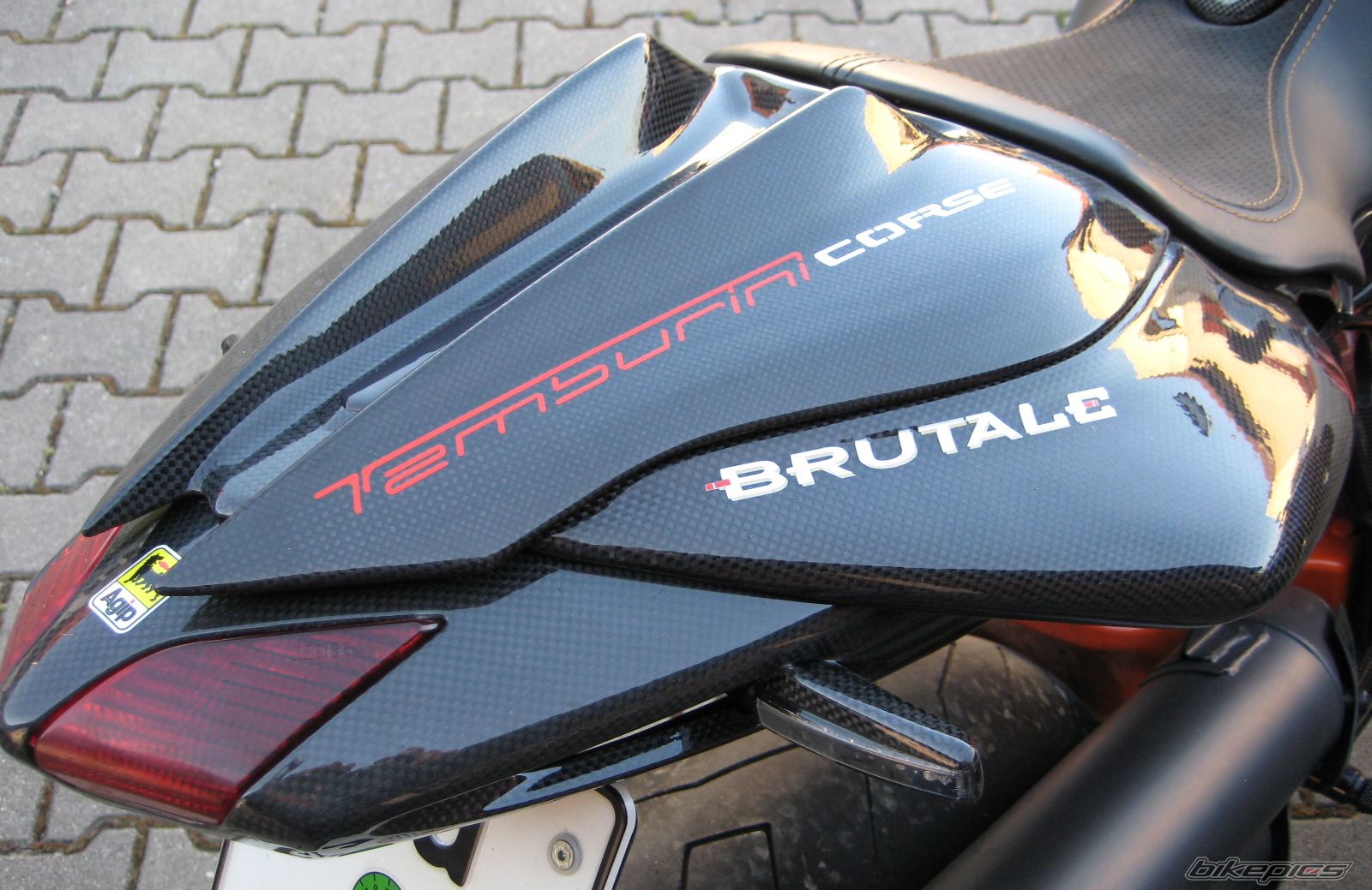 2011 MV AGUSTA BRUTALE 910 R | Picture 2571339 motorcycle photo