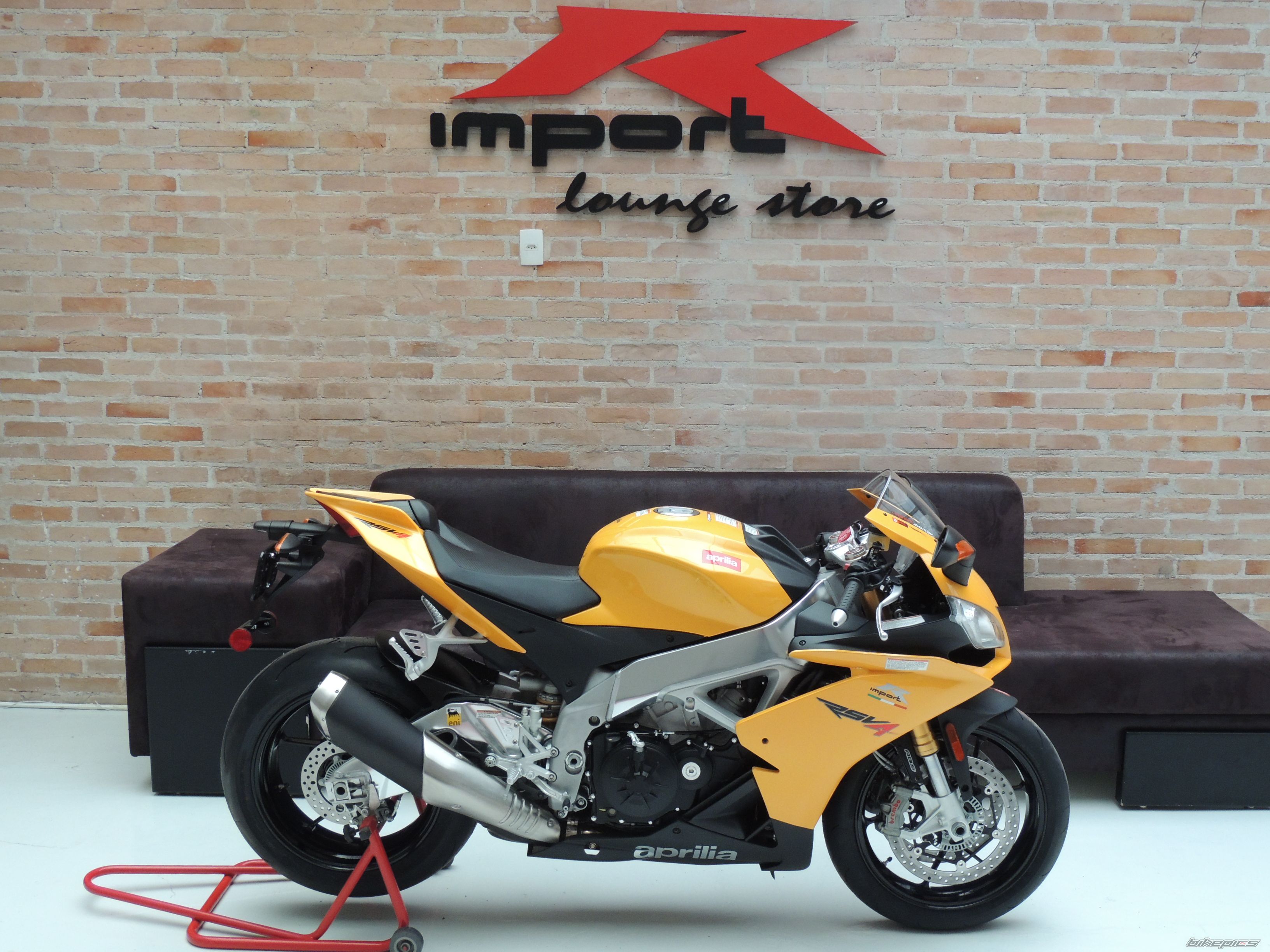 2013 APRILIA RSV4R APRC | Picture 2572285 motorcycle photo