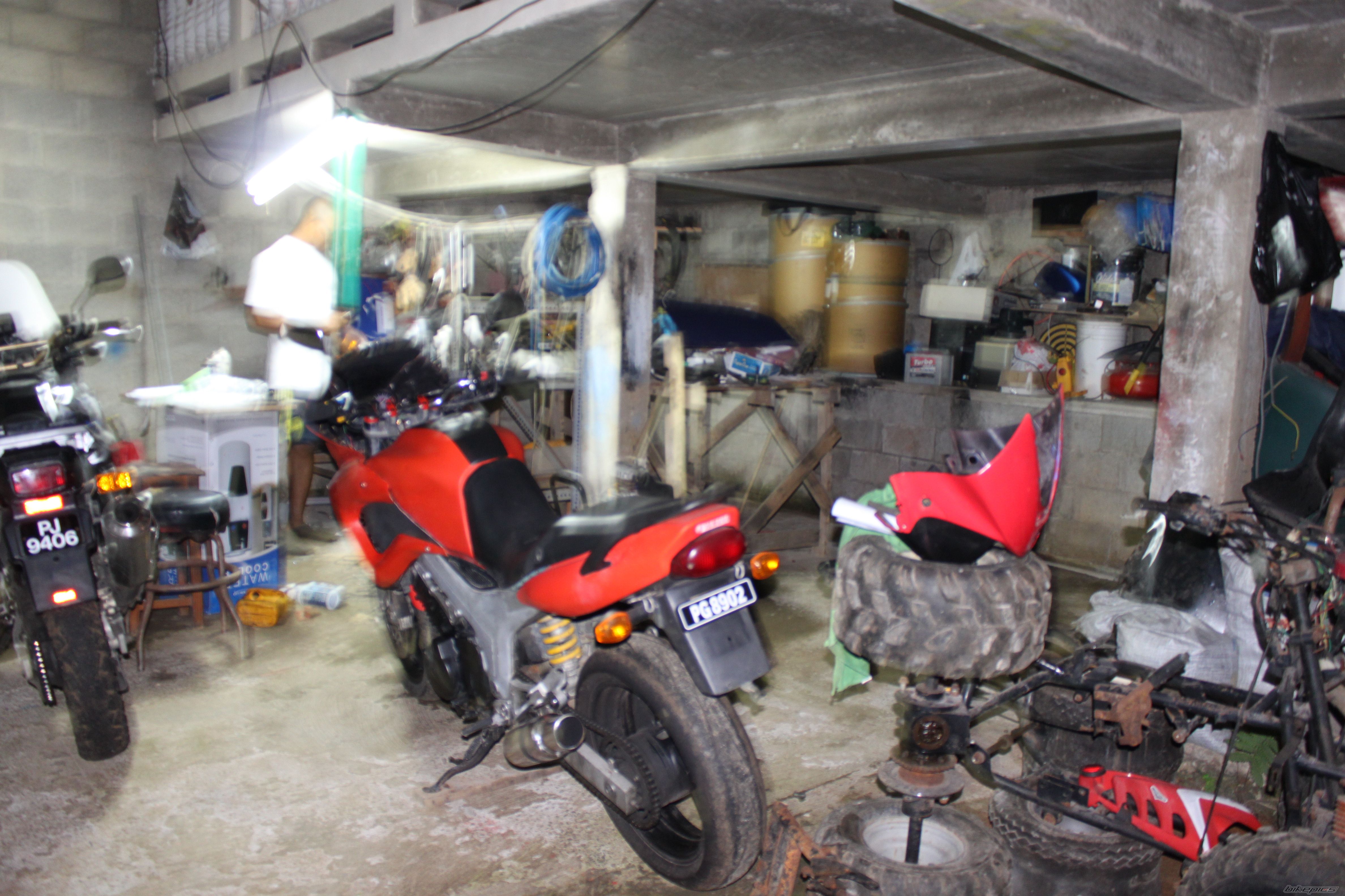 2001 YAMAHA TDM 850 | Picture 2572528 motorcycle photo