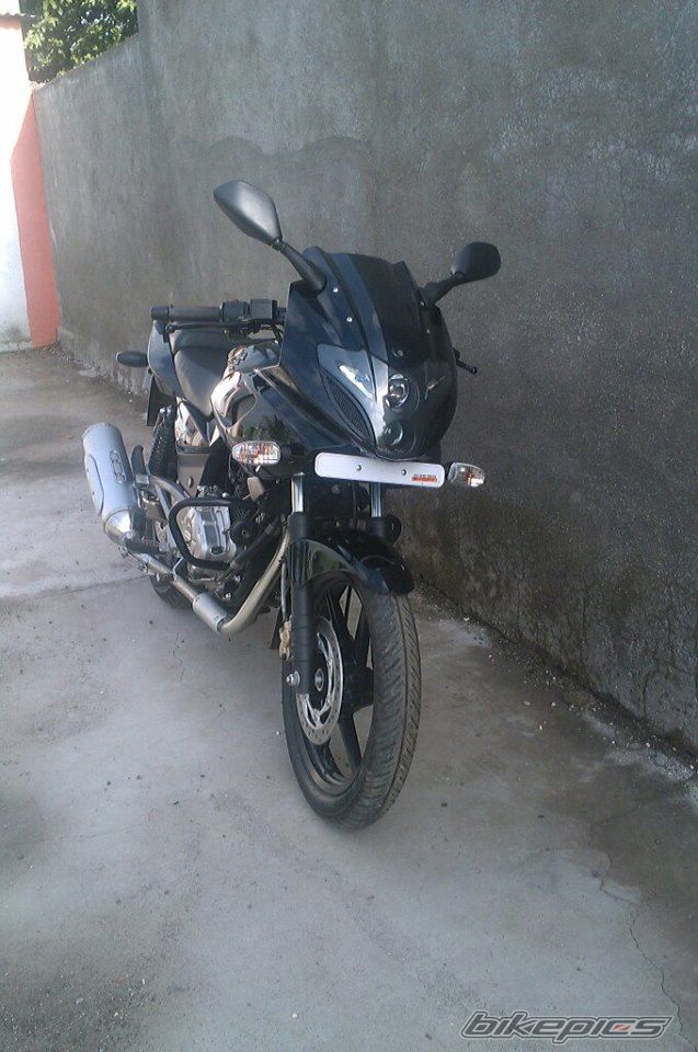 2013 BAJAJ PULSAR 220F | Picture 2573081 motorcycle photo