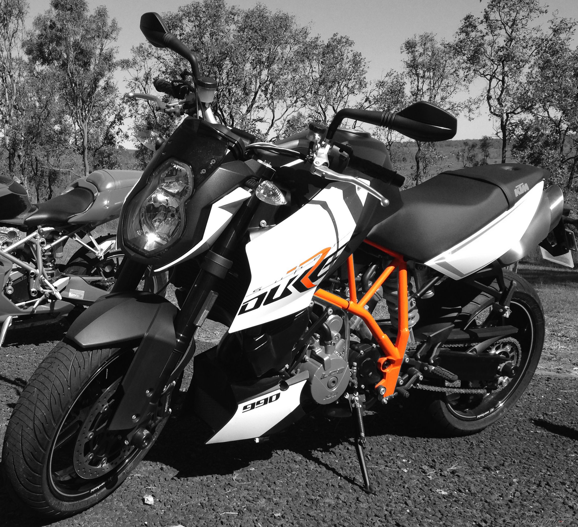 2012 KTM SUPER DUKE R | Picture 2573420 motorcycle photo
