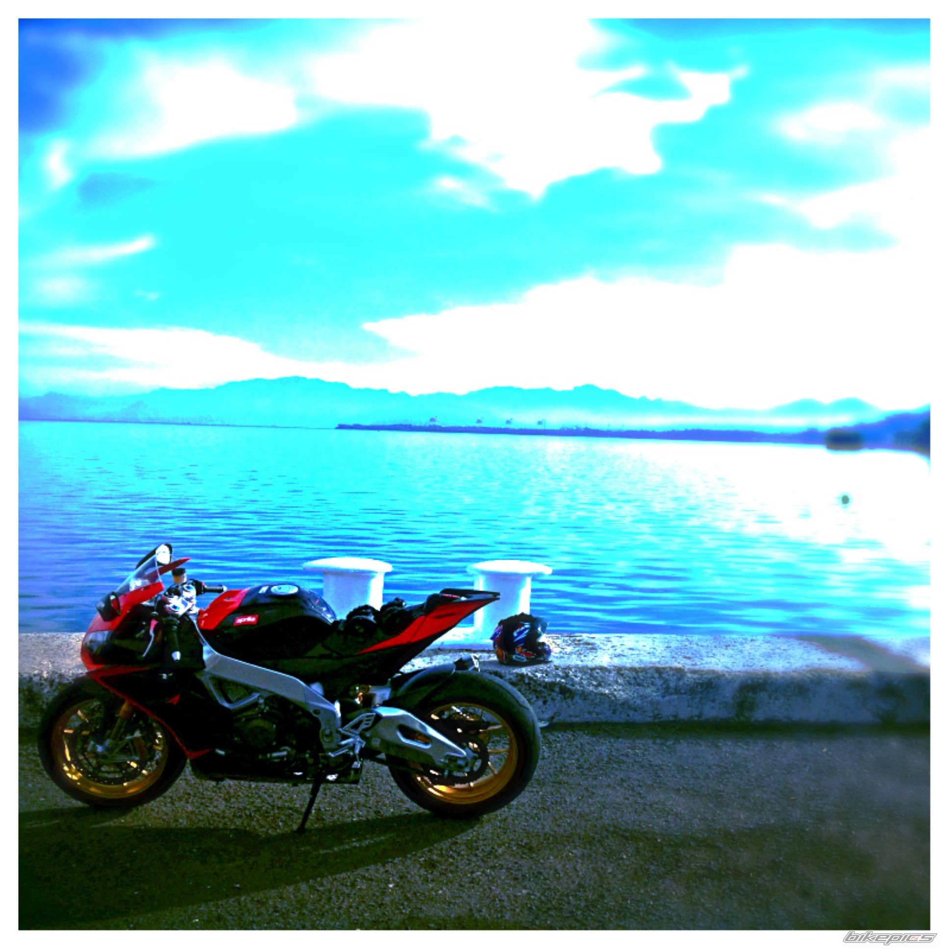 2013 APRILIA RSV4 FACTORY APRC | Picture 2573859 motorcycle photo