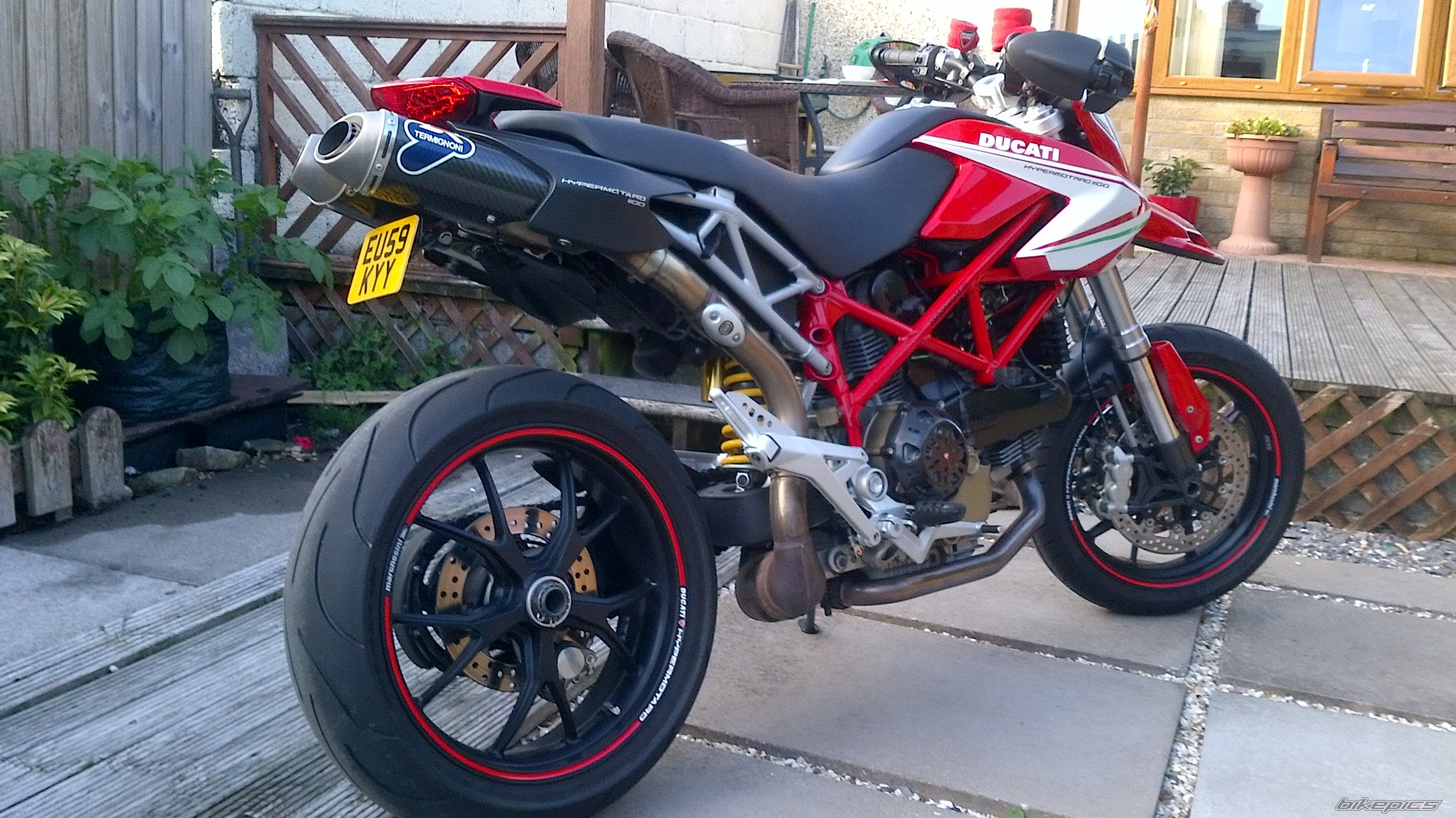 2010 DUCATI HYPERMOTARD 1100 | Picture 2574137 motorcycle photo
