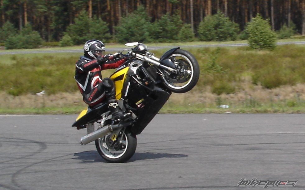 2001 SUZUKI GSX R750X LIMITED EDITION | Picture 2575480 motorcycle photo