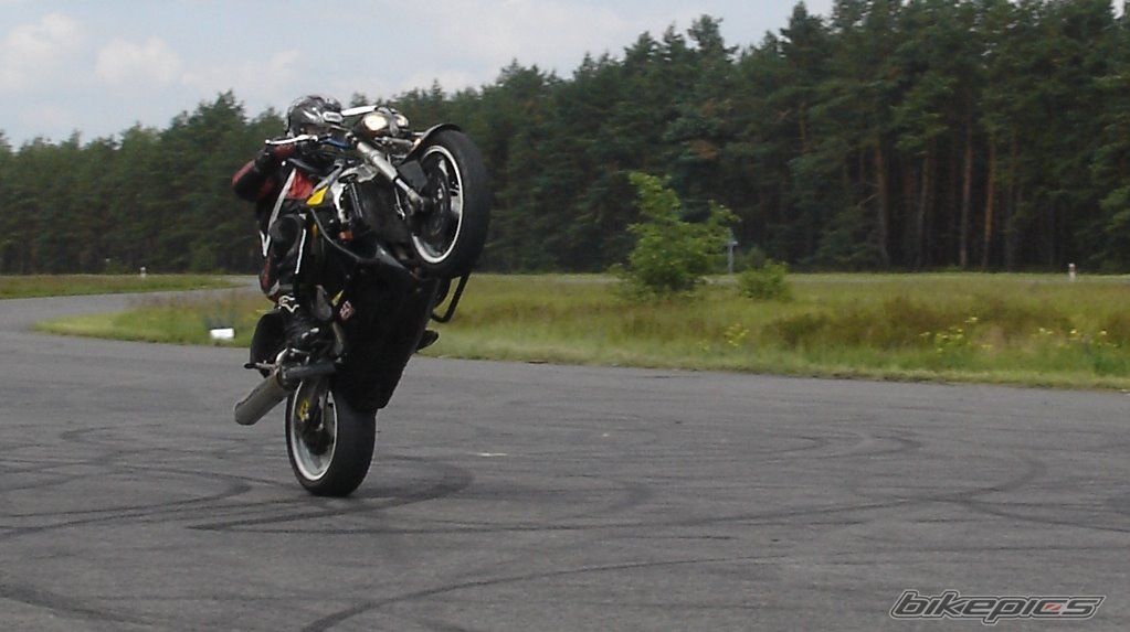 2001 SUZUKI GSX R750X LIMITED EDITION | Picture 2575486 motorcycle photo