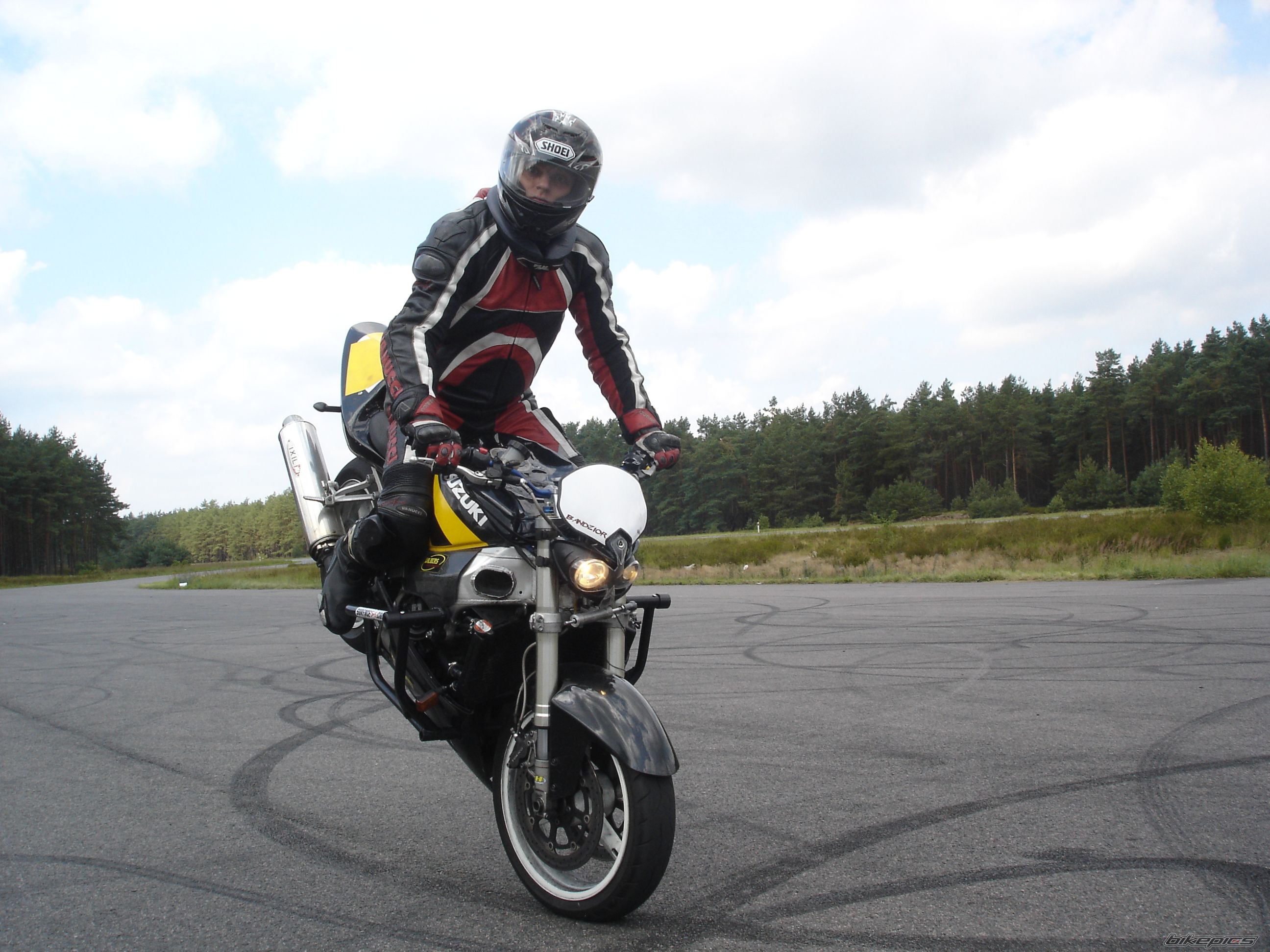 2001 SUZUKI GSX R750X LIMITED EDITION | Picture 2575489 motorcycle photo