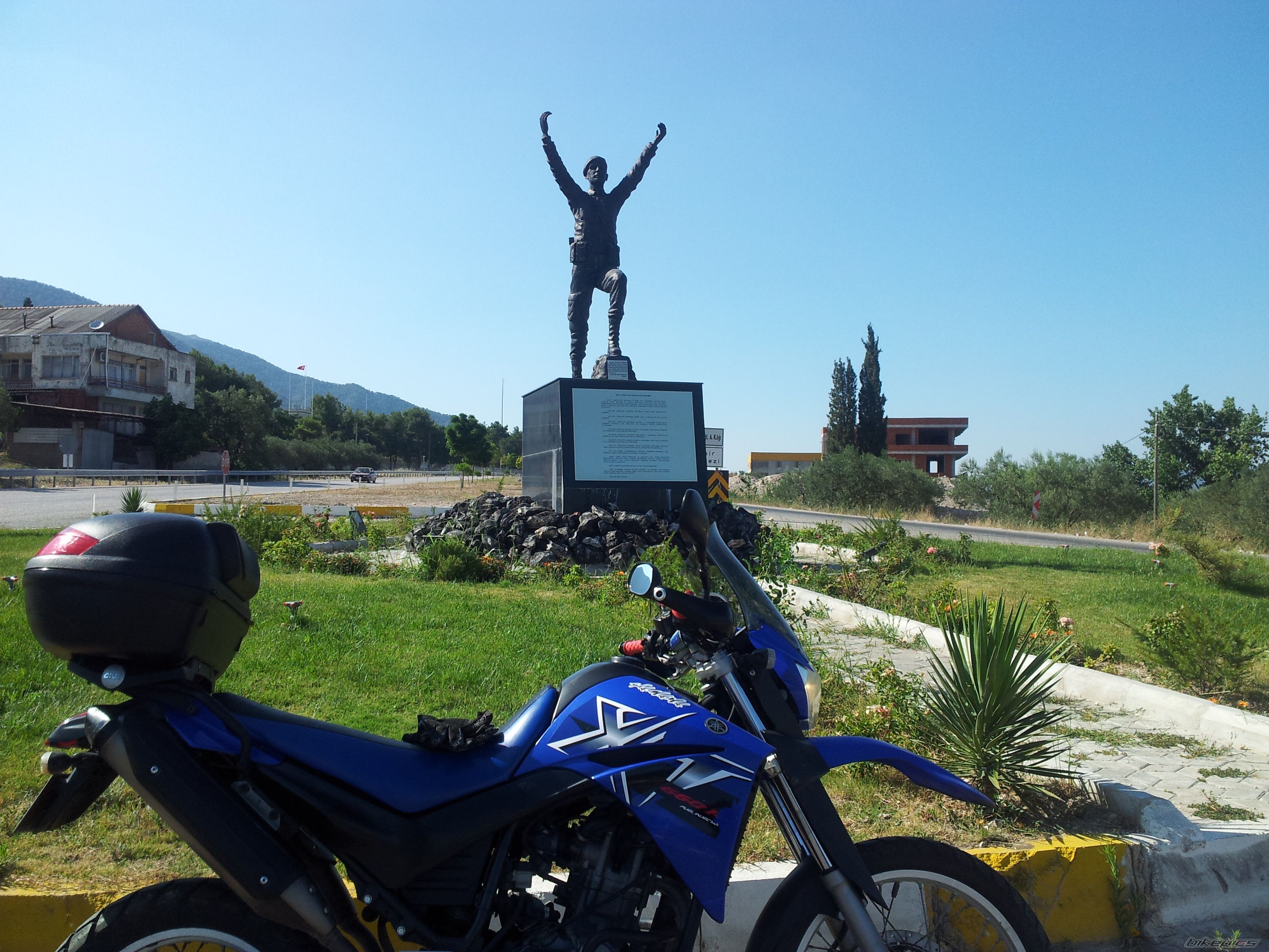 2007 YAMAHA XT660R | Picture 2575751 motorcycle photo