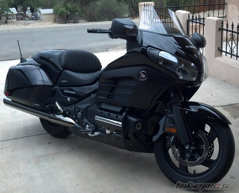 2013 HONDA GOLDWING | Picture 2576045 motorcycle photo