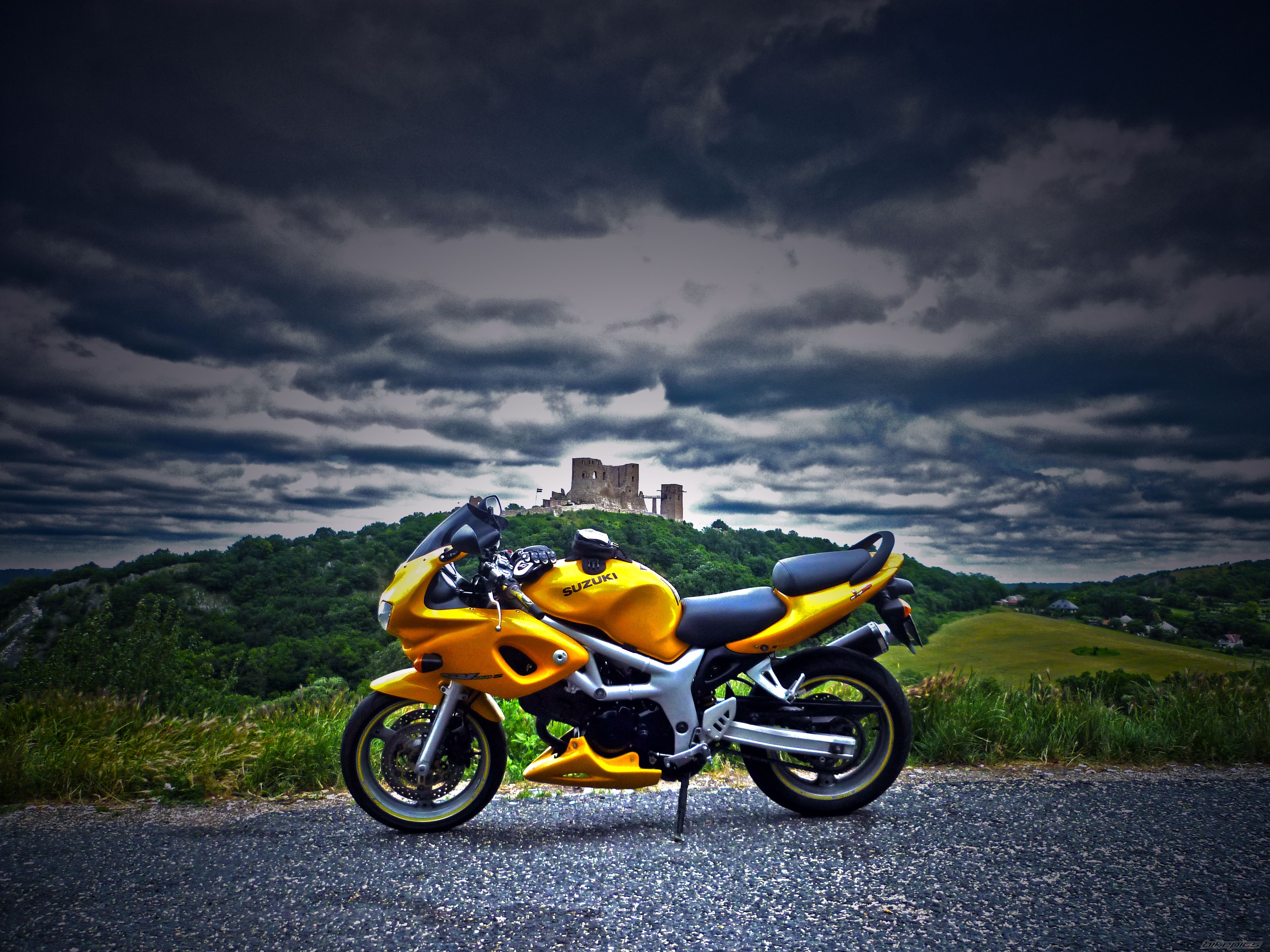 2002 SUZUKI SV 650S | Picture 2576129 motorcycle photo