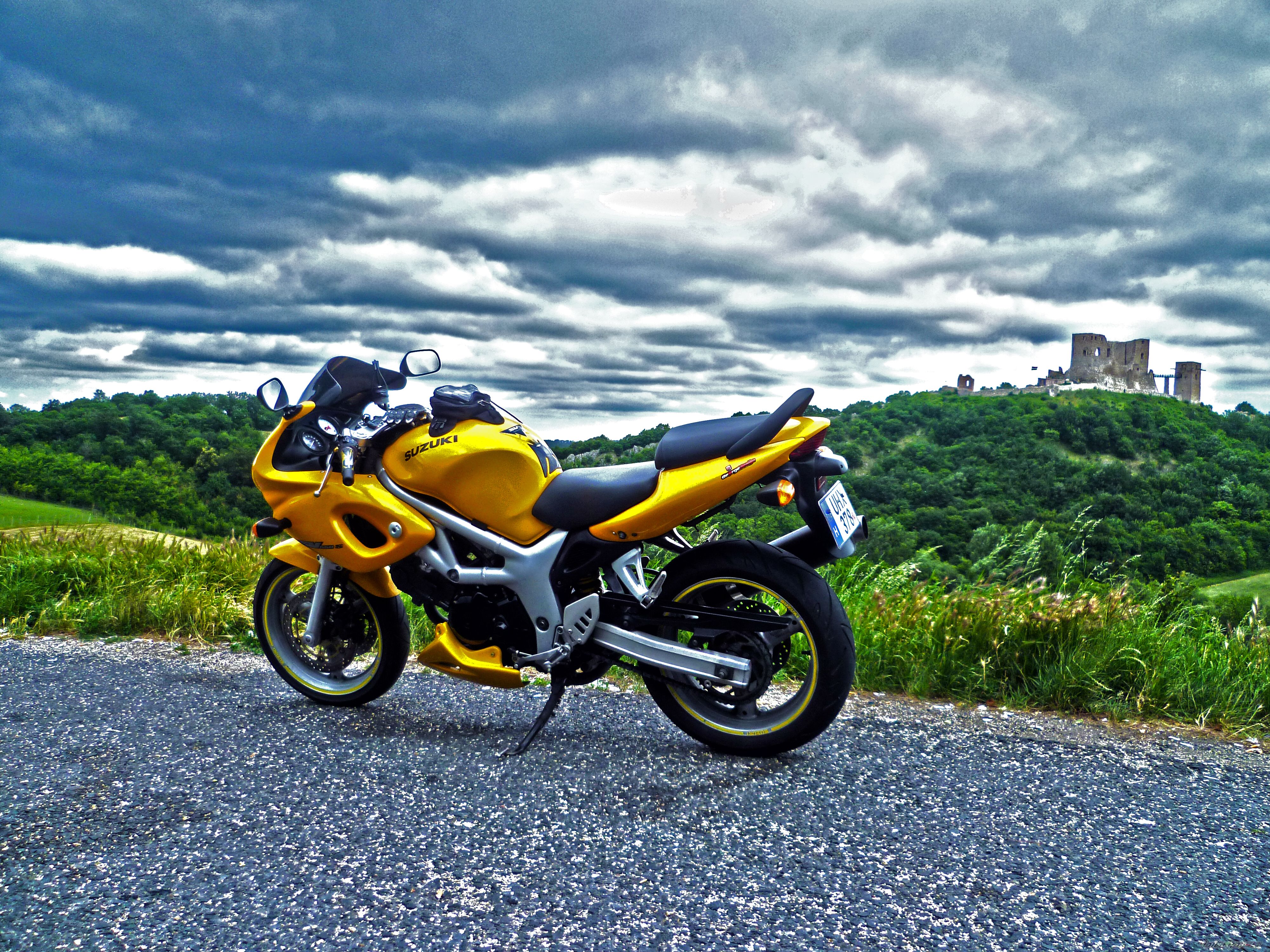 2002 SUZUKI SV 650S | Picture 2576138 motorcycle photo