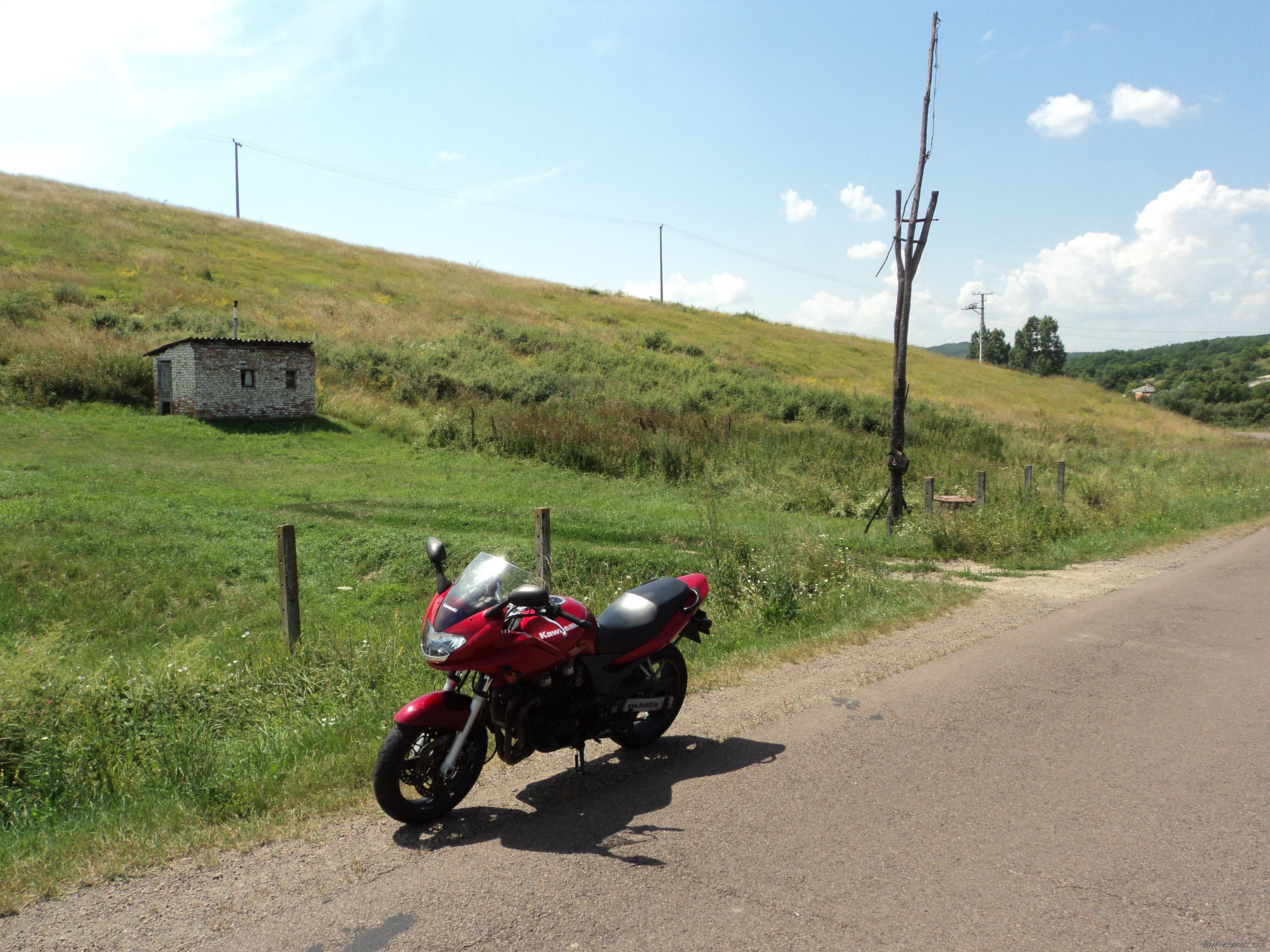 2002 KAWASAKI ZR7S | Picture 2576385 motorcycle photo