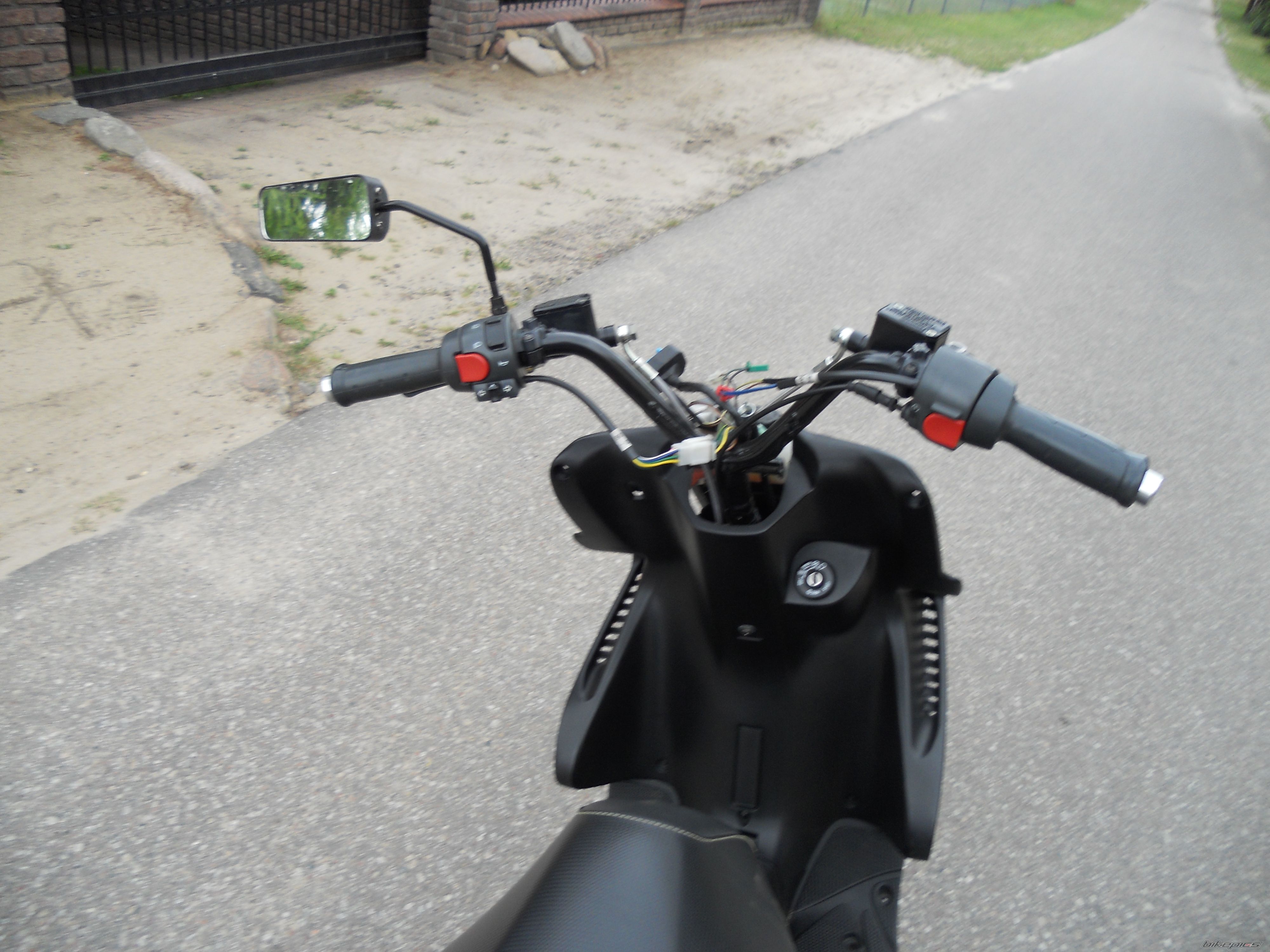 2013 YAMAHA AEROX | Picture 2577692 motorcycle photo