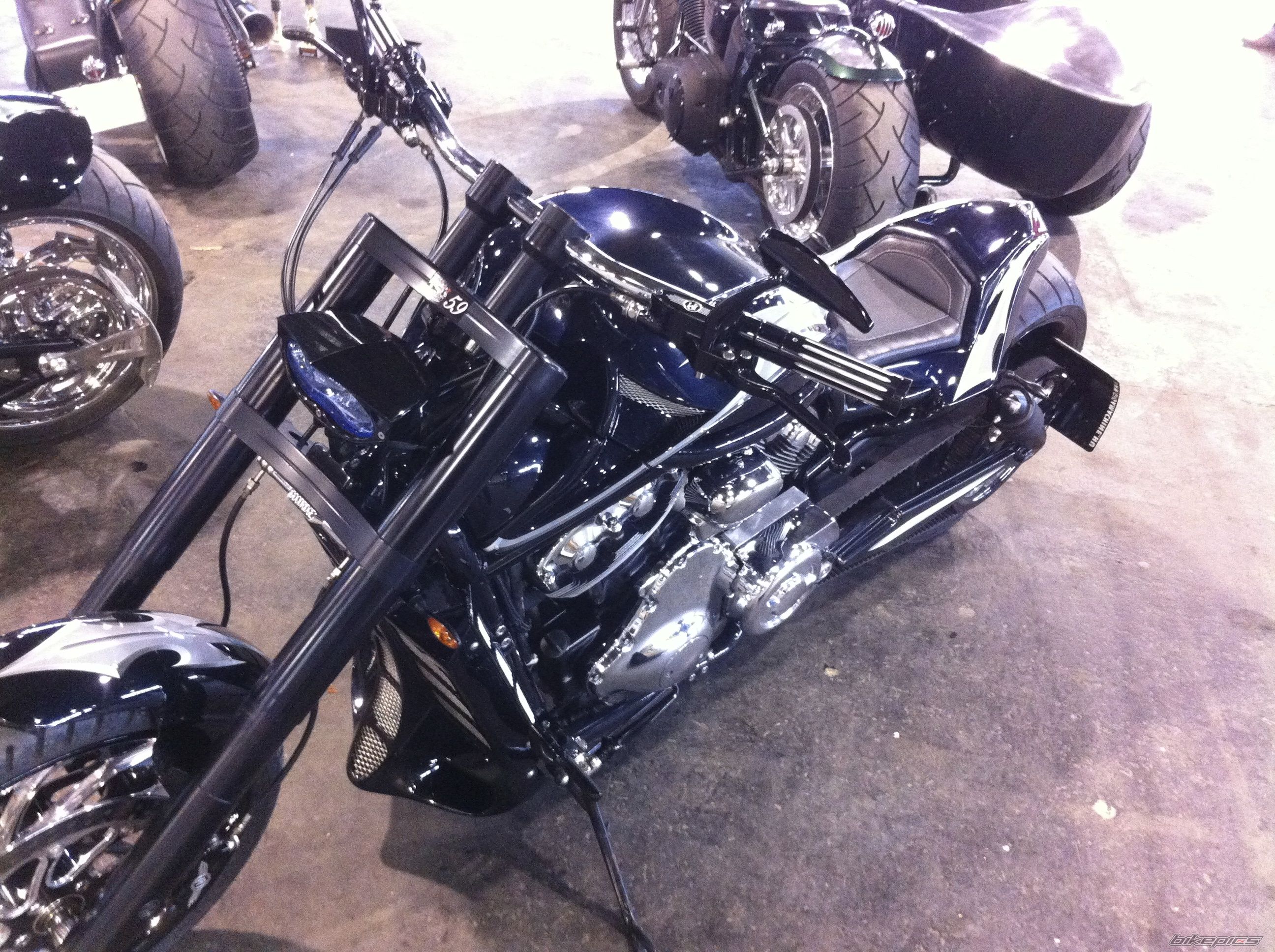 2010 HARLEY DAVIDSON CUSTOM | Picture 2577776 motorcycle photo