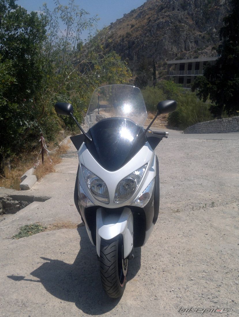 2011 YAMAHA TMAX 500 | Picture 2578044 motorcycle photo