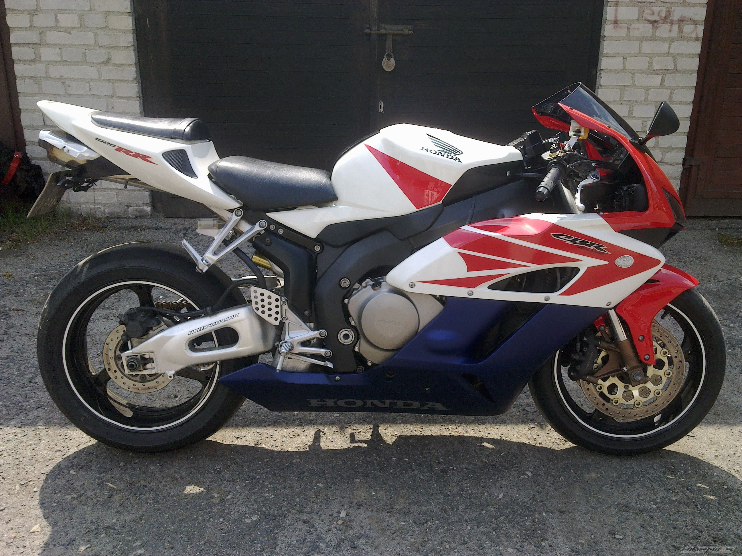 2004 HONDA CBR 1000  RR | Picture 2578543 motorcycle photo