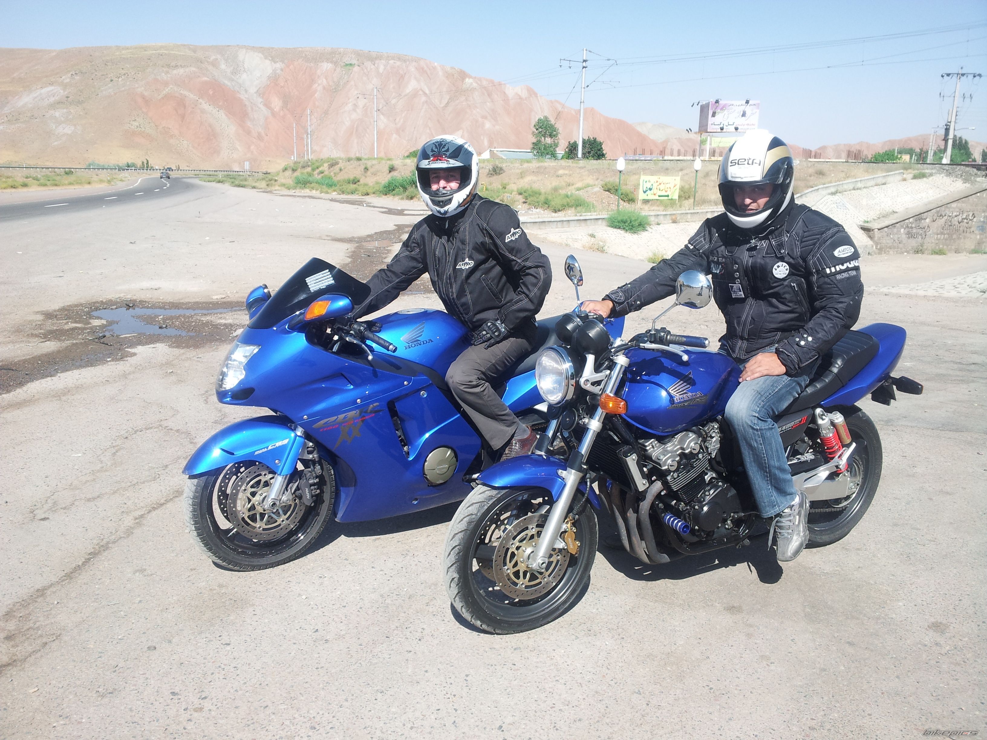 2004 HONDA CBR 1100 BLACKBIRD | Picture 2578621 motorcycle photo