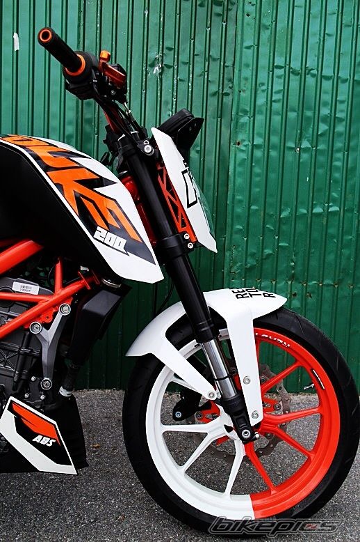 2013 KTM DUKE 200 | Picture 2581431 motorcycle photo