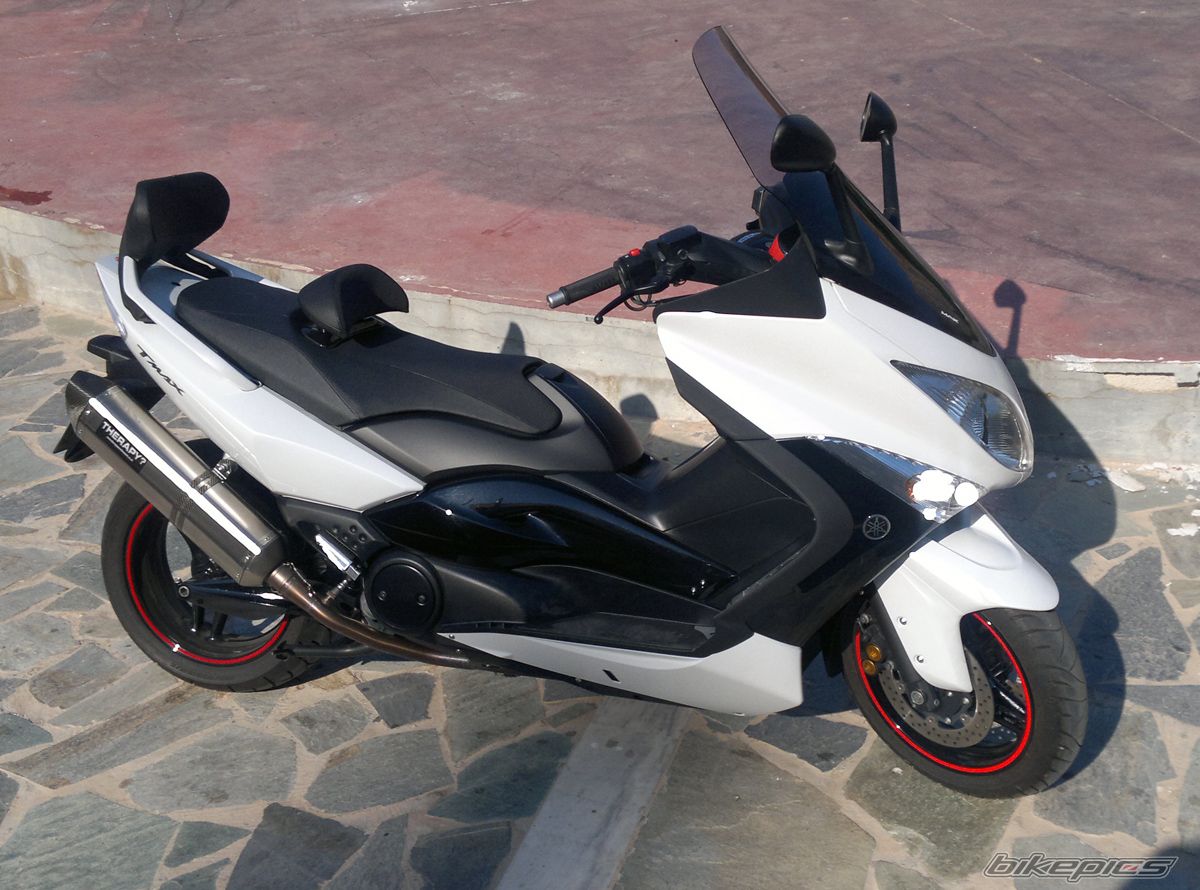 2011 YAMAHA TMAX 500 | Picture 2581590 motorcycle photo