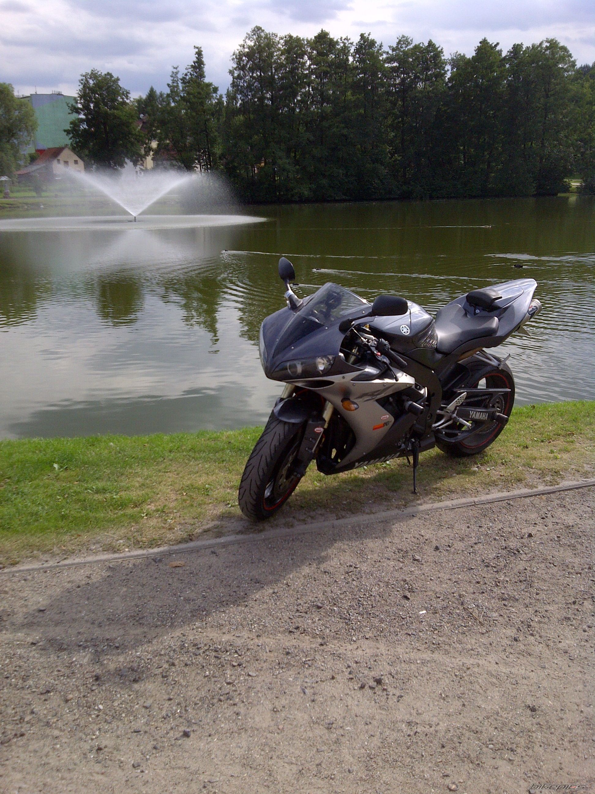 2004 YAMAHA YZF R1 | Picture 2583725 motorcycle photo