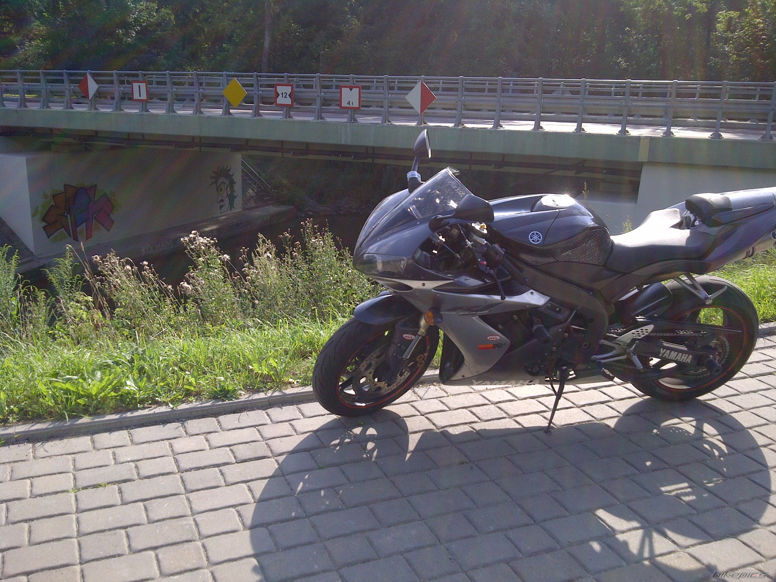 2004 YAMAHA YZF R1 | Picture 2583728 motorcycle photo