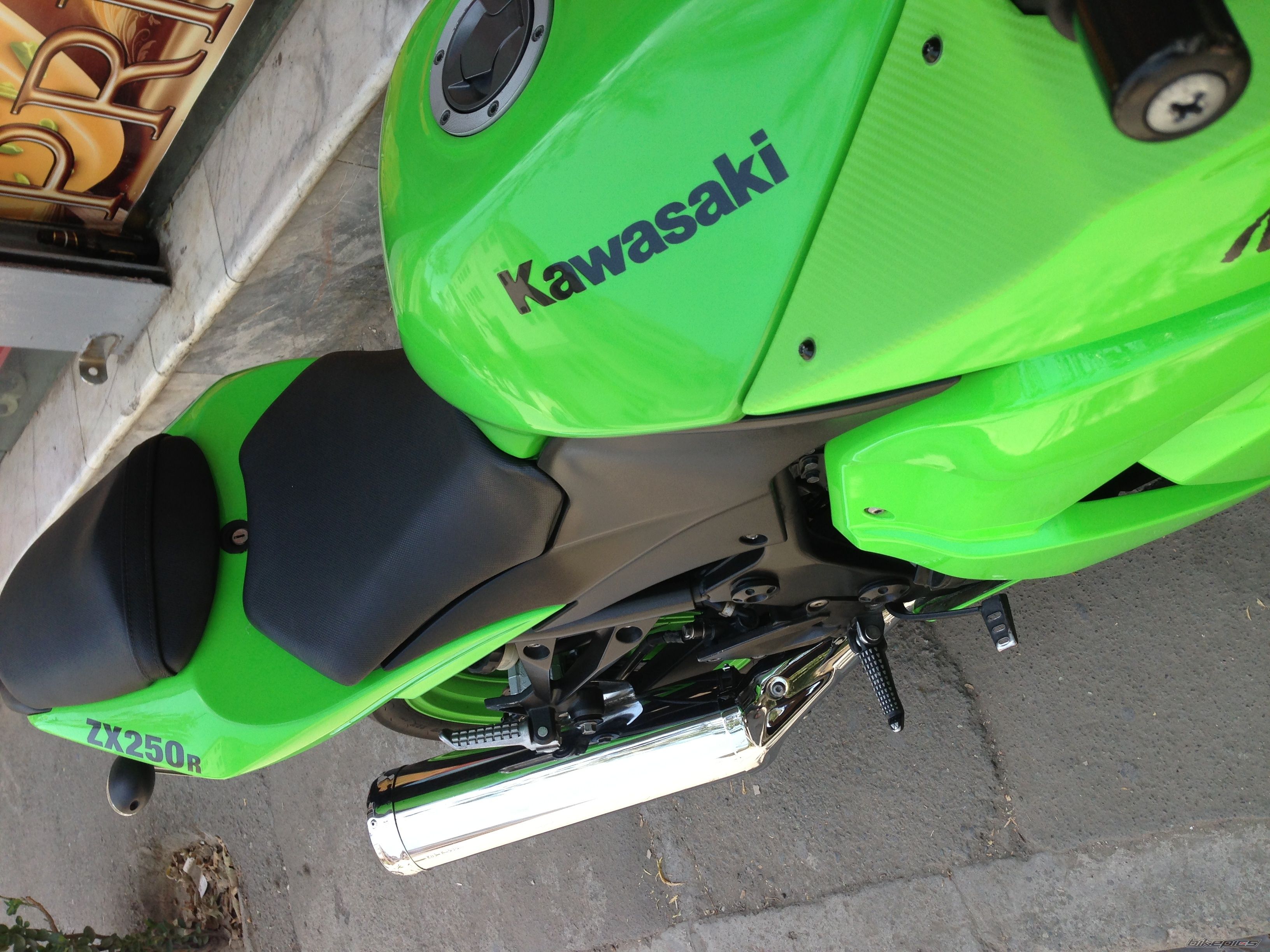 2011 KAWASAKI NINJA 250R | Picture 2584099 motorcycle photo